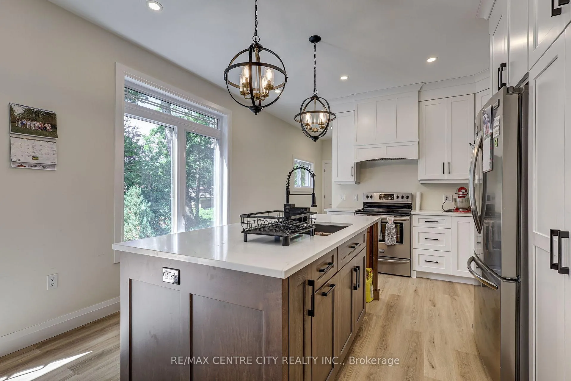 Photo 6 of 9 Delevan Crescent, Tillsonburg — HOMEH