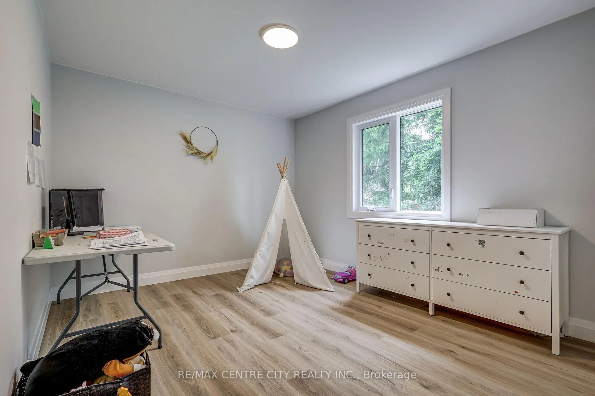 Photo 18 of 9 Delevan Crescent, Tillsonburg — HOMEH