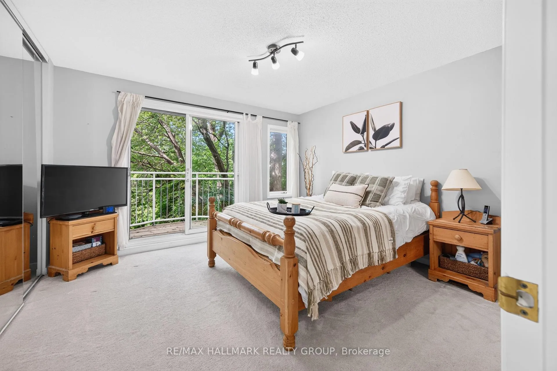 Photo 20 of Unit 2, 2949 Richmond Road, Ottawa, Britannia Heights — HOMEH