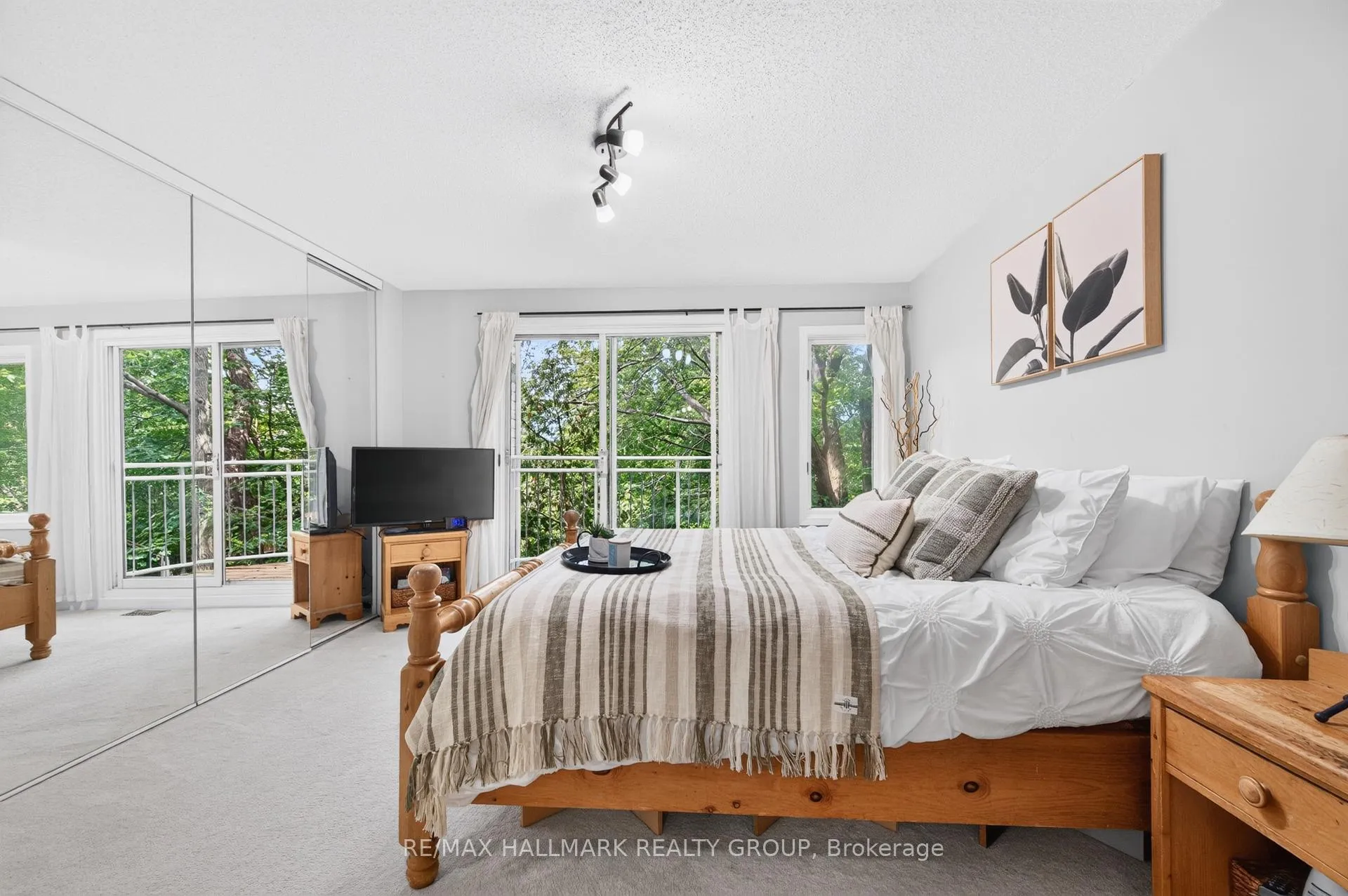 Photo 21 of Unit 2, 2949 Richmond Road, Ottawa, Britannia Heights — HOMEH