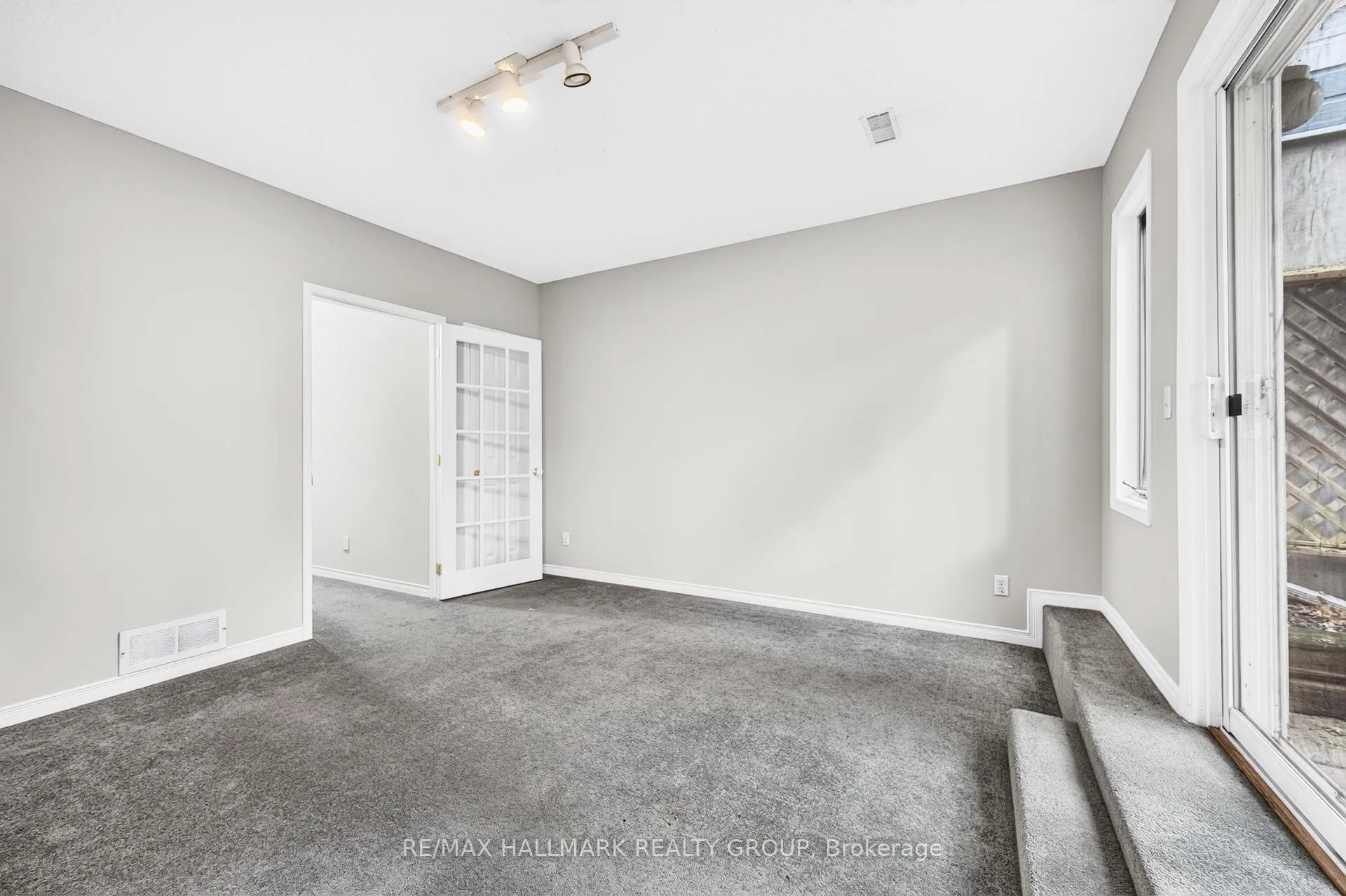 Photo 40 of Unit 2, 2949 Richmond Road, Ottawa, Britannia Heights — HOMEH