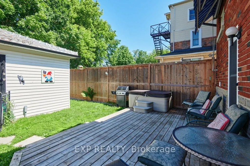 Photo 30 of 46 James Street E, Brockville, Brockville — HOMEH