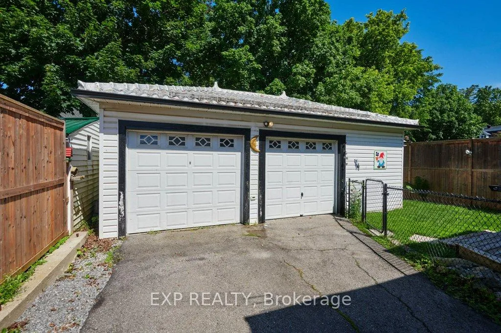 Photo 31 of 46 James Street E, Brockville, Brockville — HOMEH