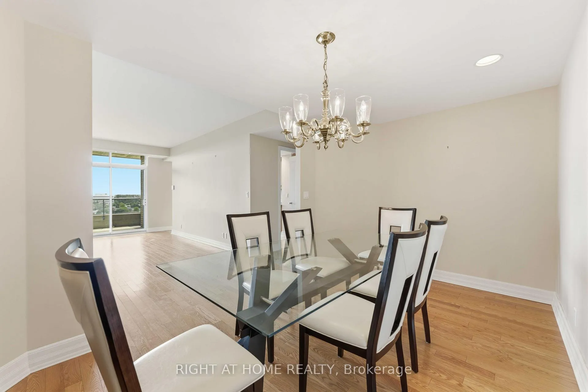Photo 12 of Unit 1208, 3580 Rivergate Way, Ottawa, Quinterra — HOMEH