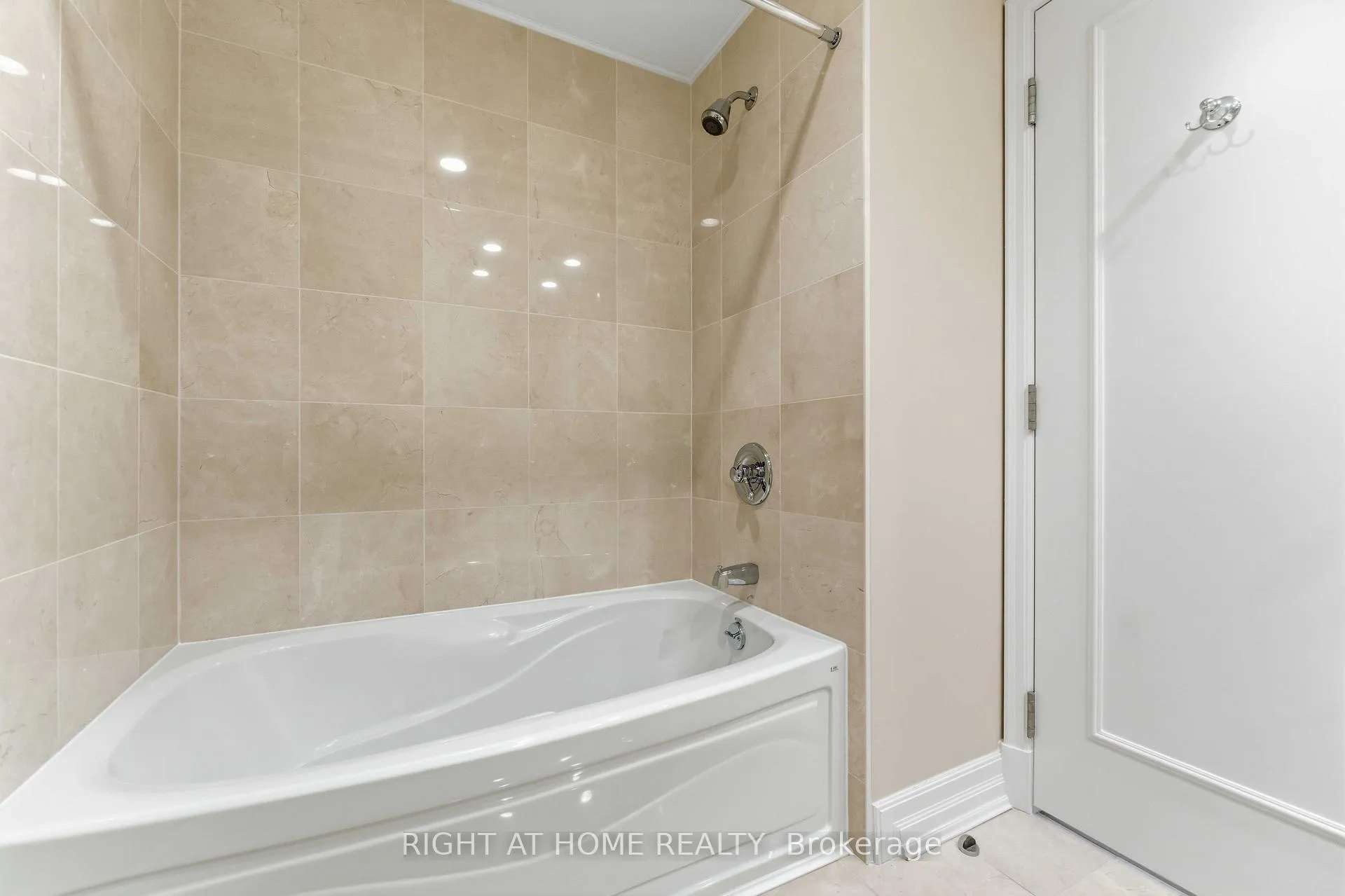 Photo 20 of Unit 1208, 3580 Rivergate Way, Ottawa, Quinterra — HOMEH