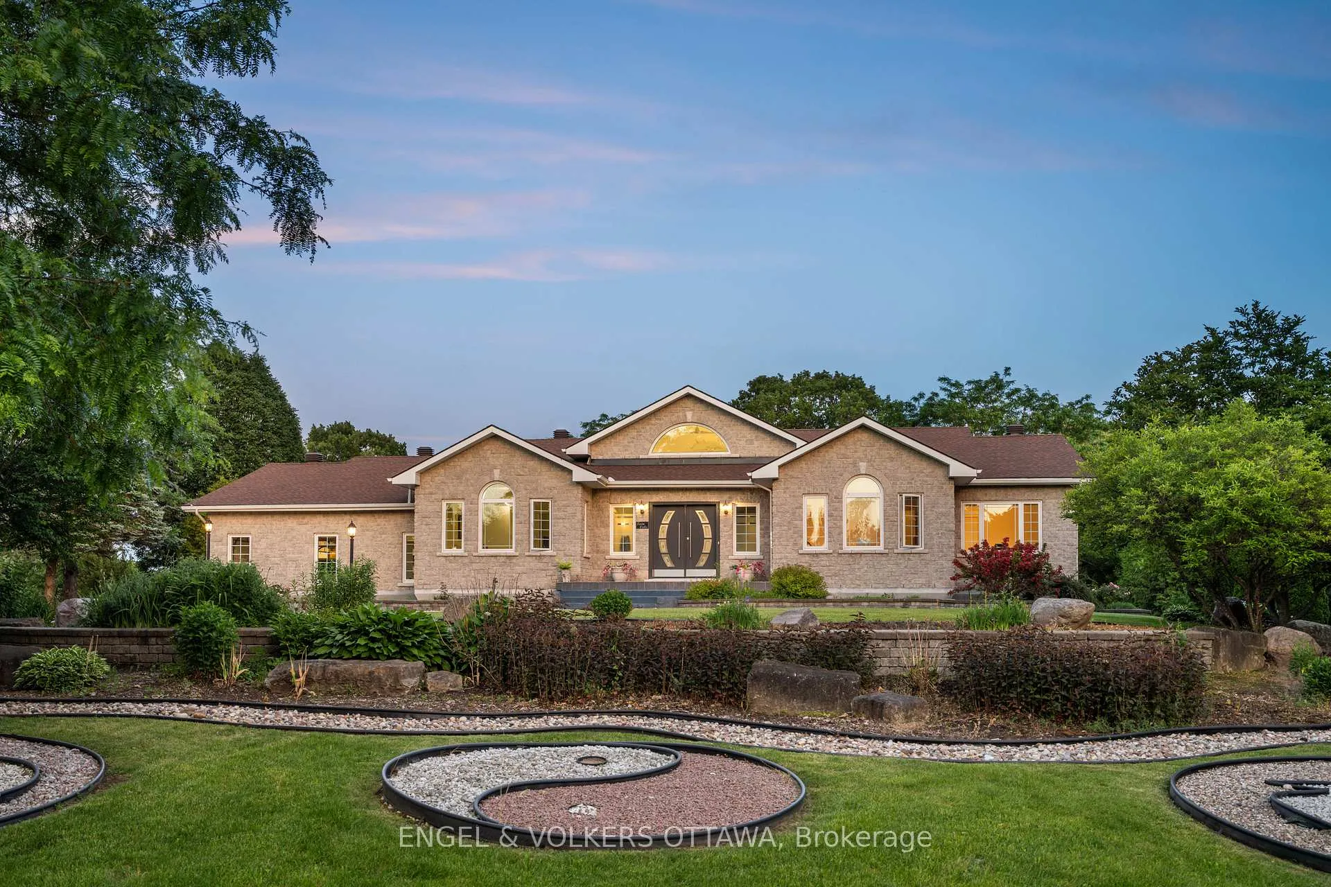 Photo 1 of 1562 Lakeshore Drive, Ottawa, Greely — HOMEH