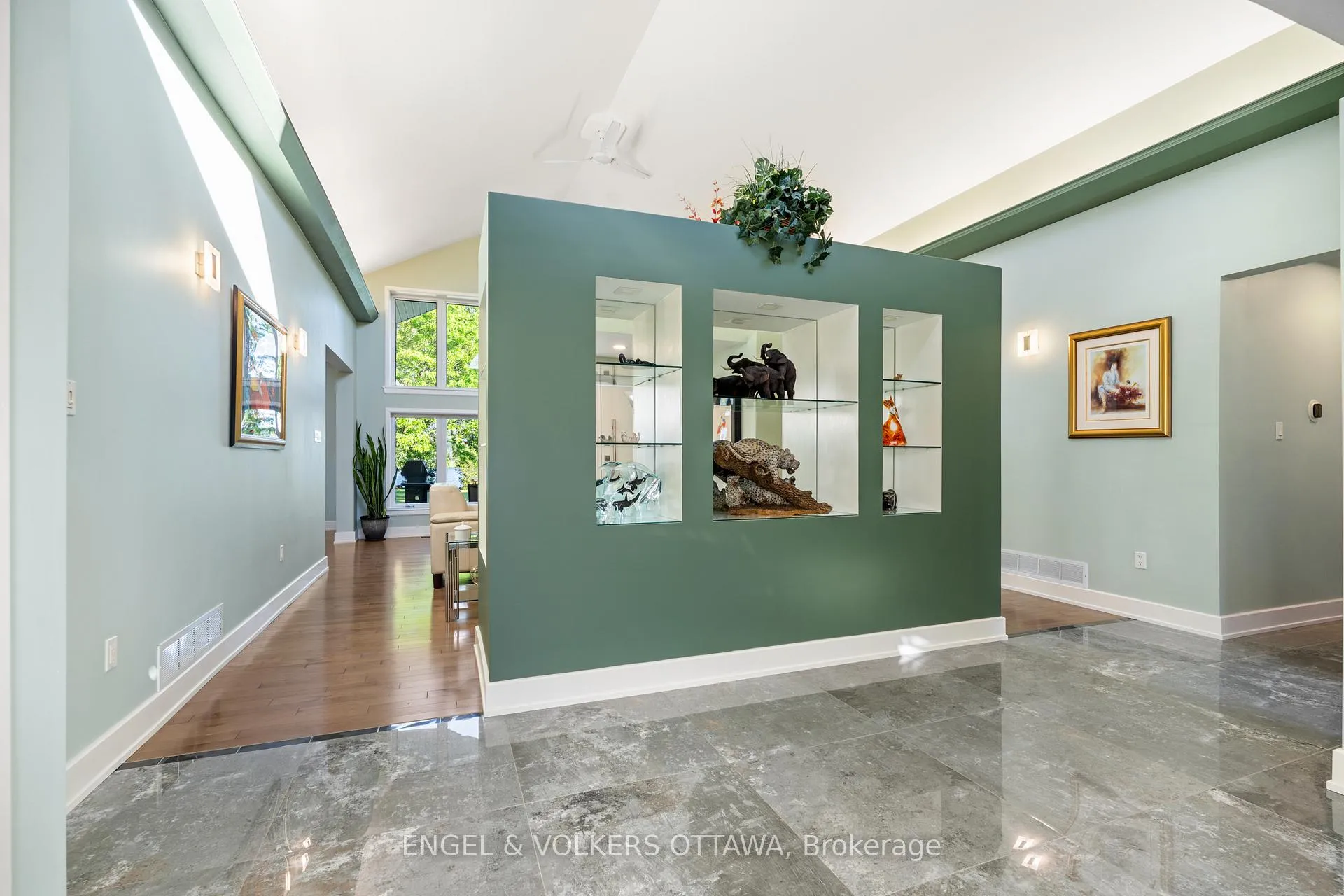 Photo 8 of 1562 Lakeshore Drive, Ottawa, Greely — HOMEH