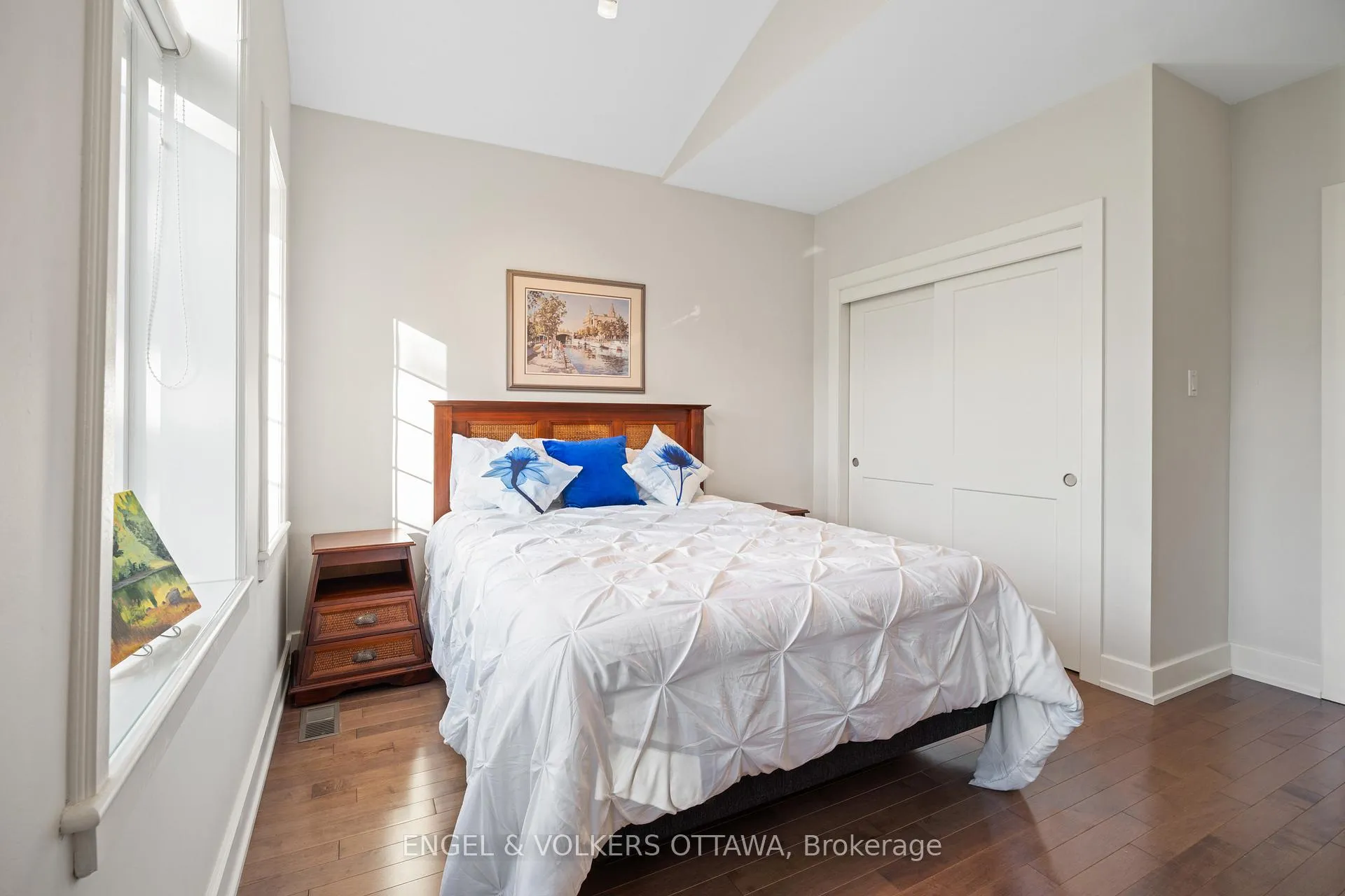 Photo 19 of 1562 Lakeshore Drive, Ottawa, Greely — HOMEH