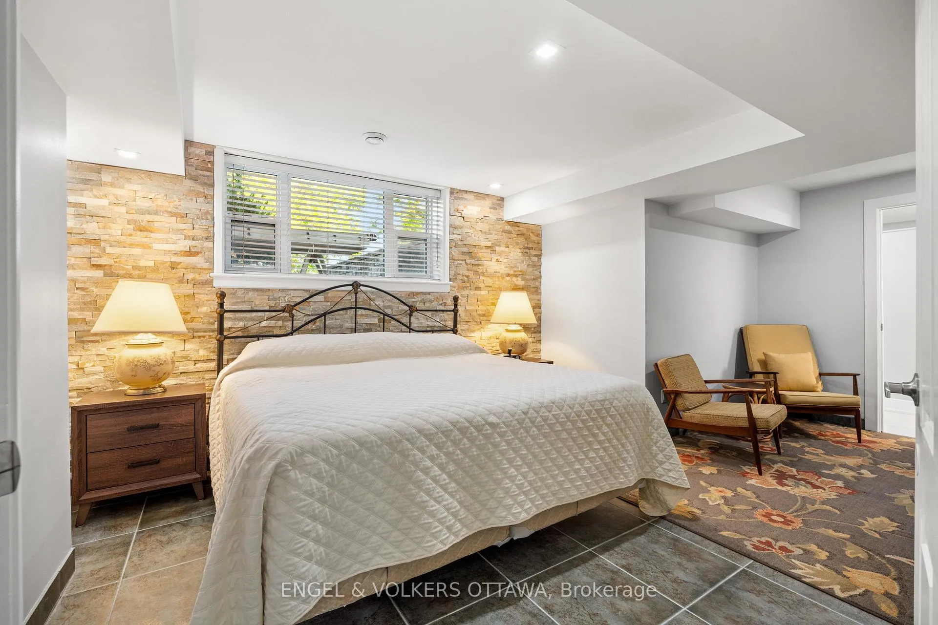 Photo 33 of 1562 Lakeshore Drive, Ottawa, Greely — HOMEH