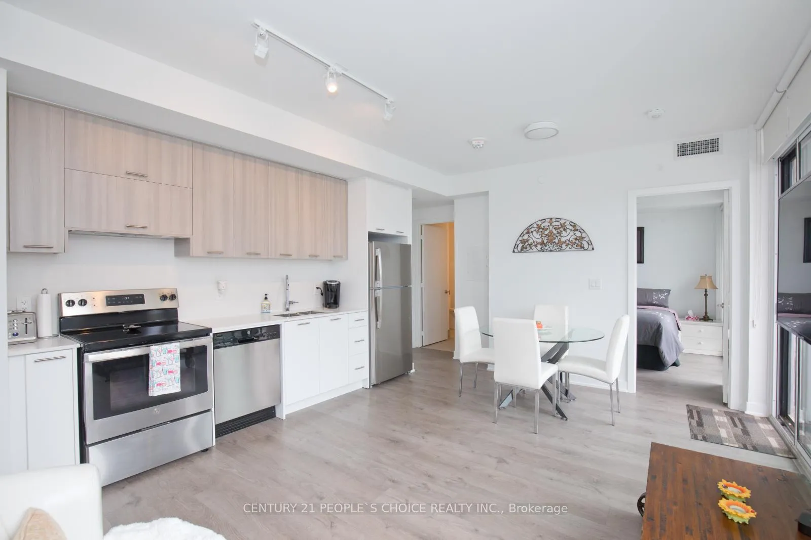 Photo 8 of Unit 302, 180 Veterans Drive, Brampton, Northwest Brampton — HOMEH
