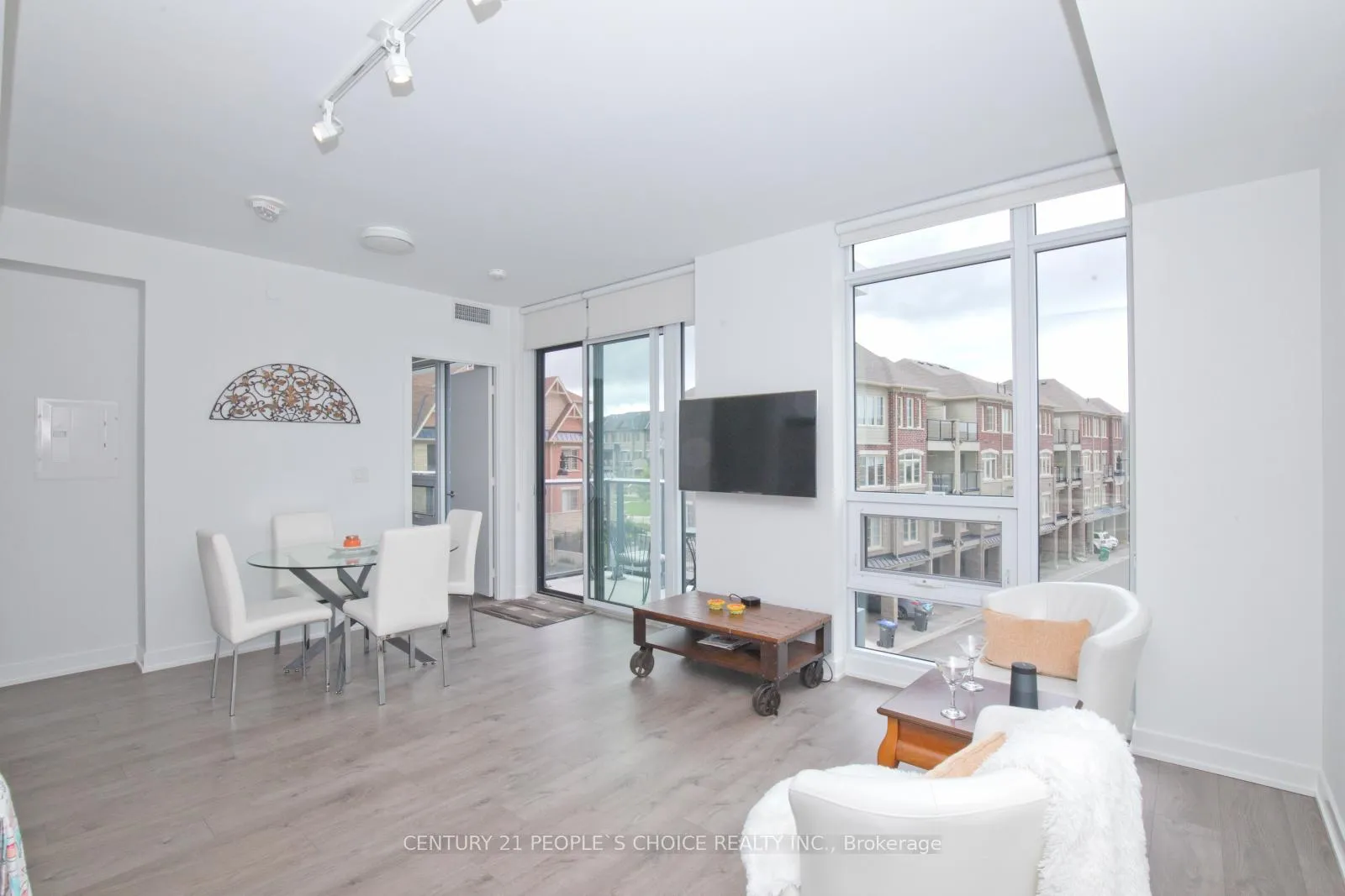 Photo 9 of Unit 302, 180 Veterans Drive, Brampton, Northwest Brampton — HOMEH