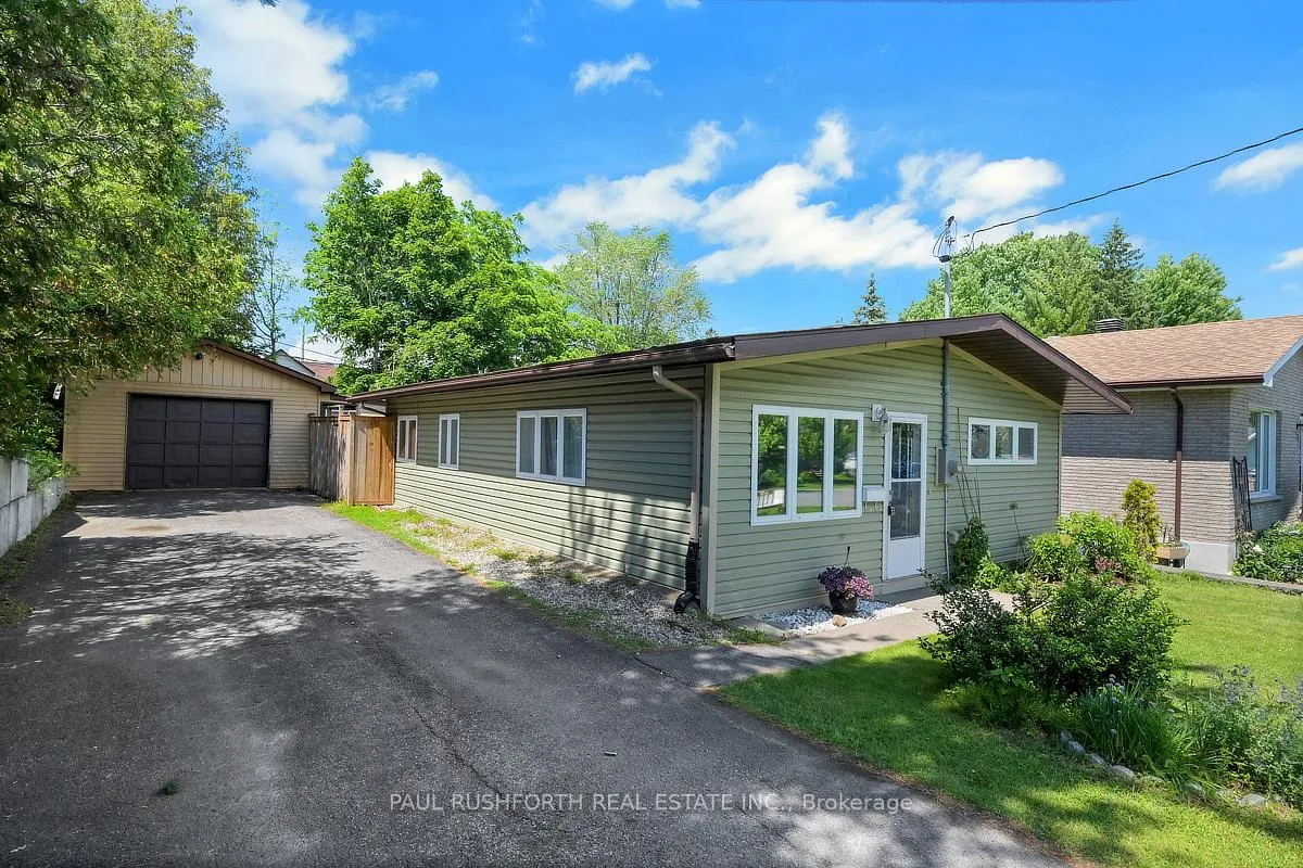 Photo 3 of 74 Burland Street, Ottawa, Britannia — HOMEH