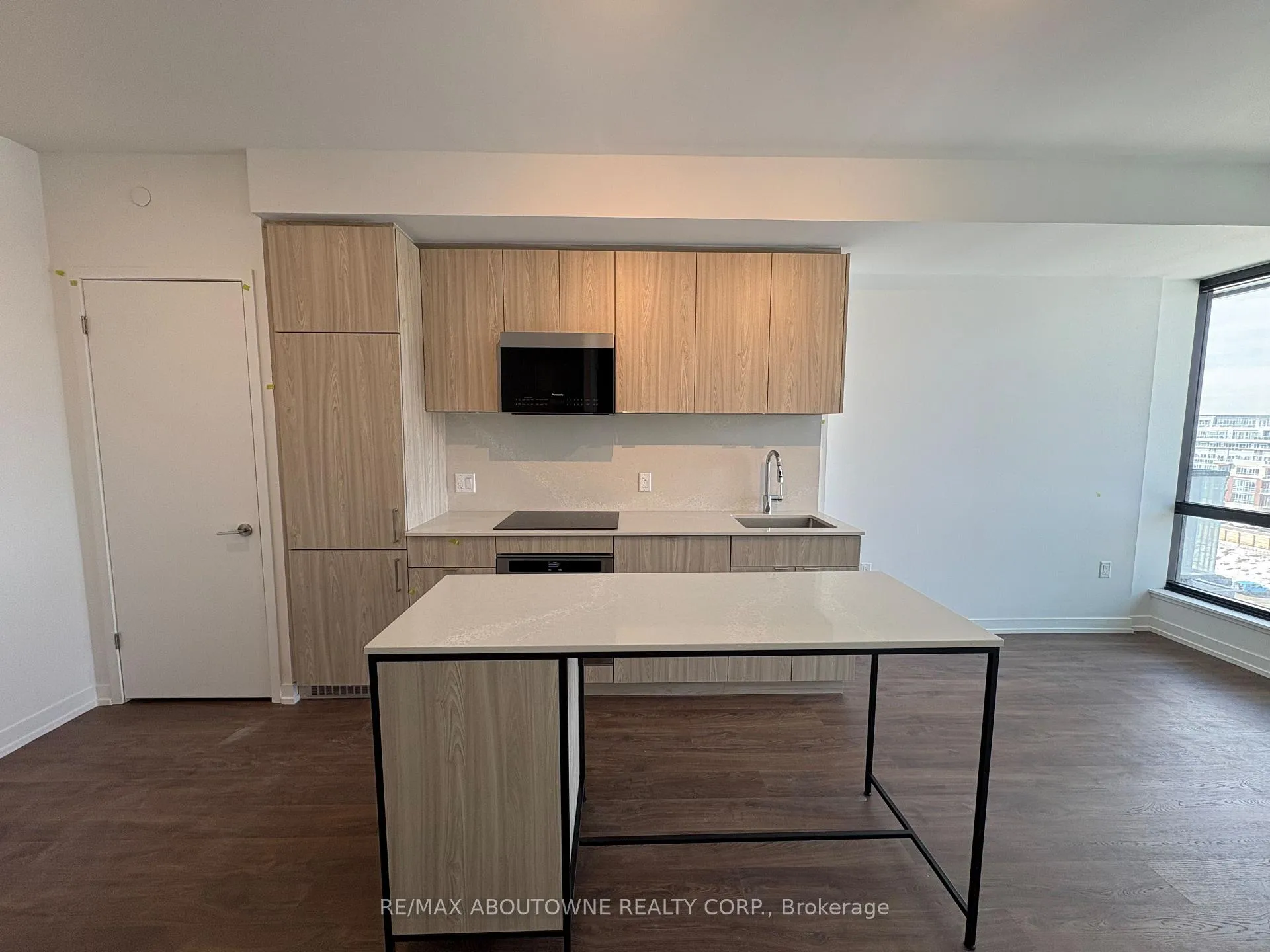 Photo 14 of Unit 708, 251 Masonry Way, Mississauga, Port Credit — HOMEH
