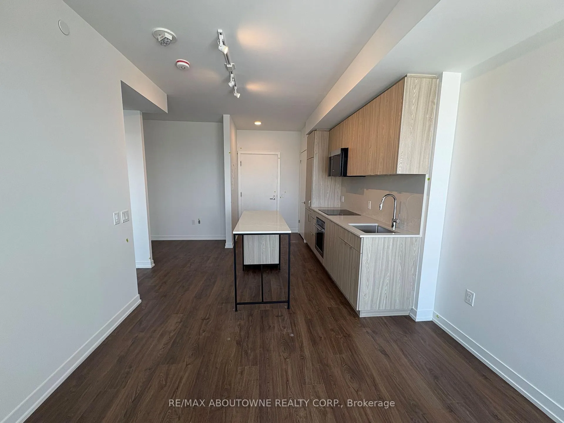 Photo 15 of Unit 708, 251 Masonry Way, Mississauga, Port Credit — HOMEH