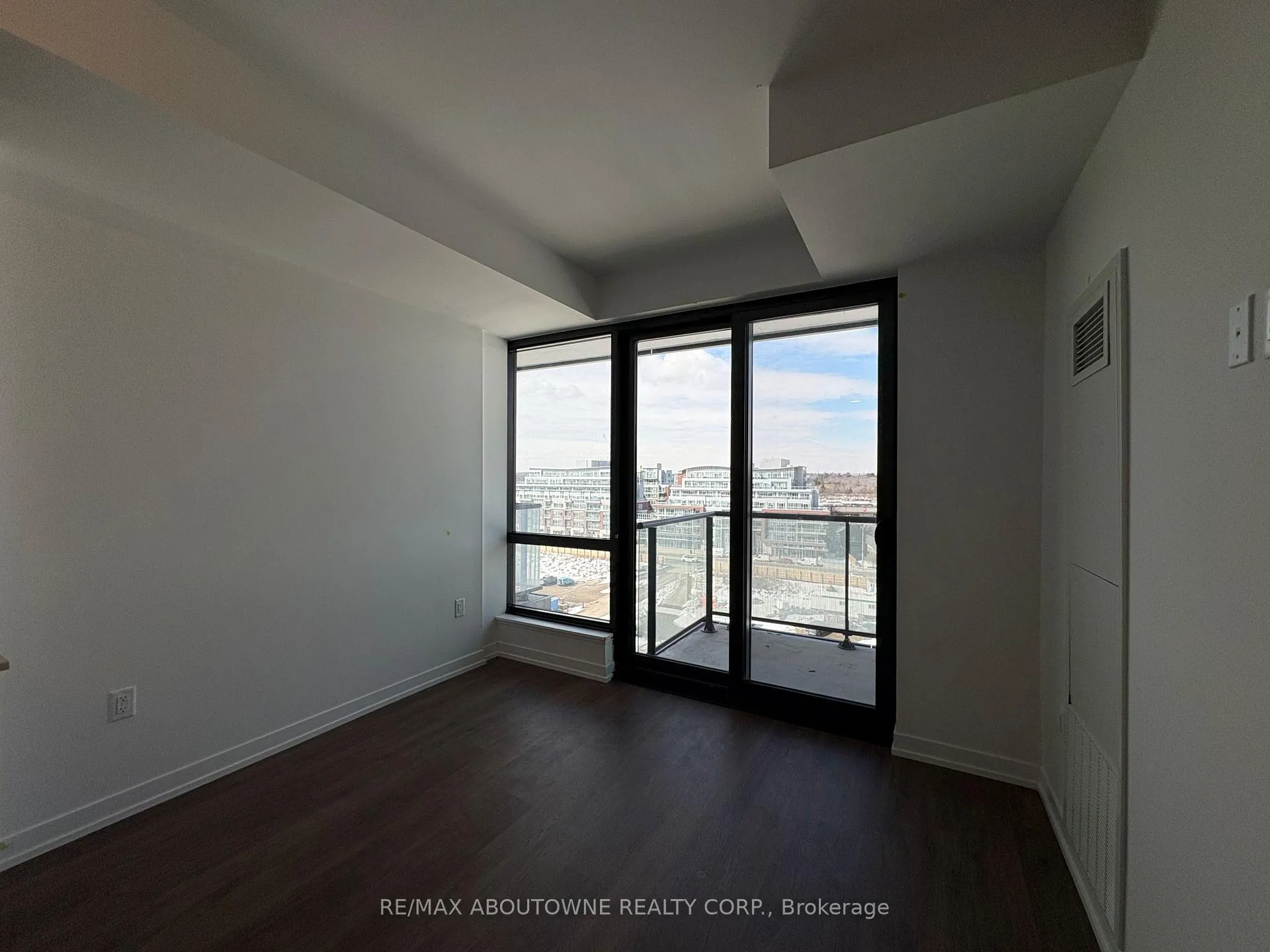 Photo 16 of Unit 708, 251 Masonry Way, Mississauga, Port Credit — HOMEH