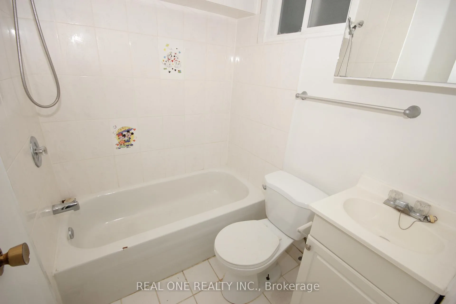 Photo 24 of 122 Beverly Glen Boulevard, Scarborough, L'Amoreaux — HOMEH