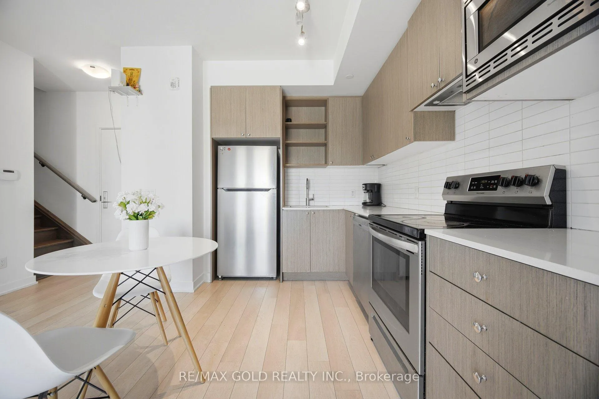 Photo 9 of Unit 204, 155 Downsview Park Boulevard, North York, Downsview-Roding-CFB — HOMEH