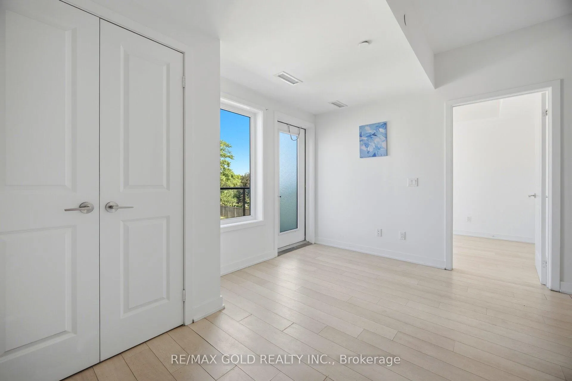 Photo 15 of Unit 204, 155 Downsview Park Boulevard, North York, Downsview-Roding-CFB — HOMEH