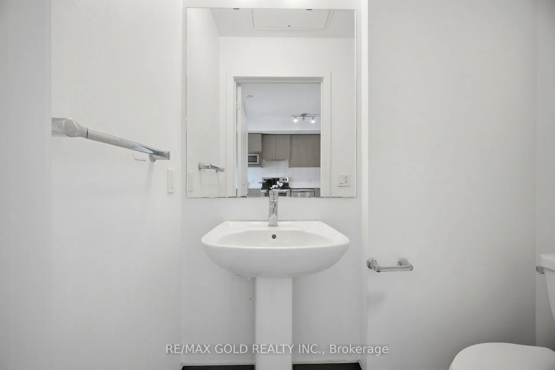 Photo 19 of Unit 204, 155 Downsview Park Boulevard, North York, Downsview-Roding-CFB — HOMEH