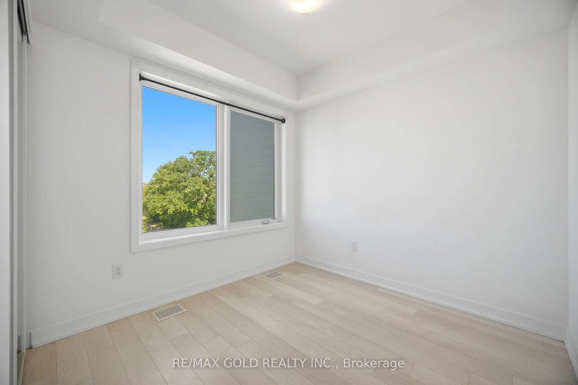 Photo 26 of Unit 204, 155 Downsview Park Boulevard, North York, Downsview-Roding-CFB — HOMEH