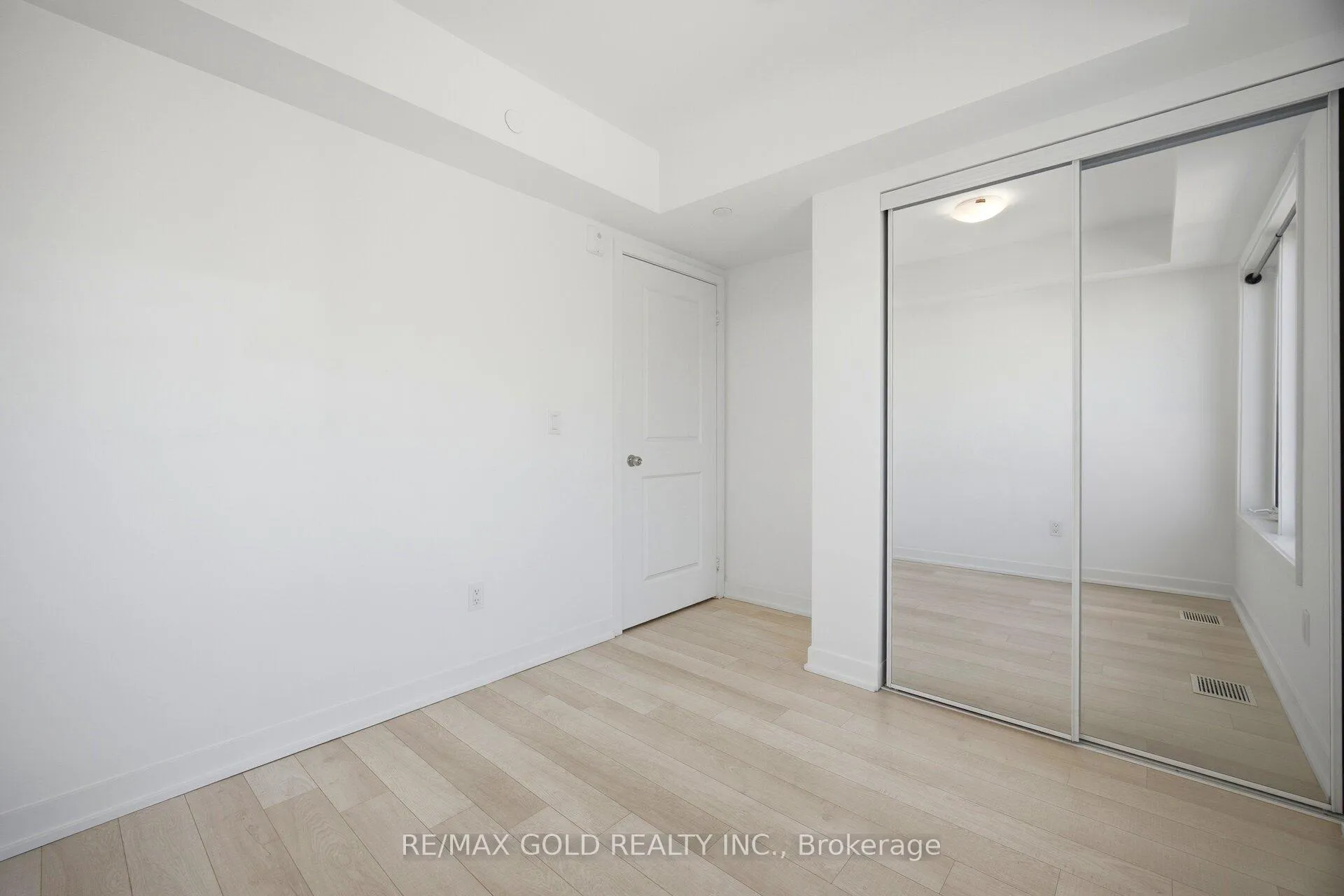 Photo 27 of Unit 204, 155 Downsview Park Boulevard, North York, Downsview-Roding-CFB — HOMEH