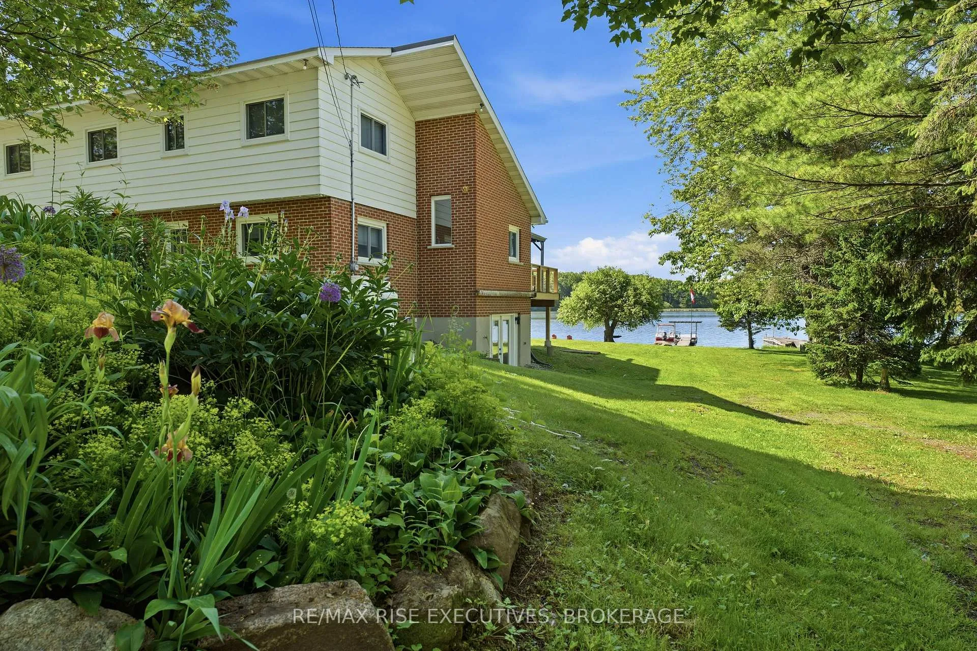 Photo 34 of 1520 Shore Road, Kingston, City North of 401 — HOMEH