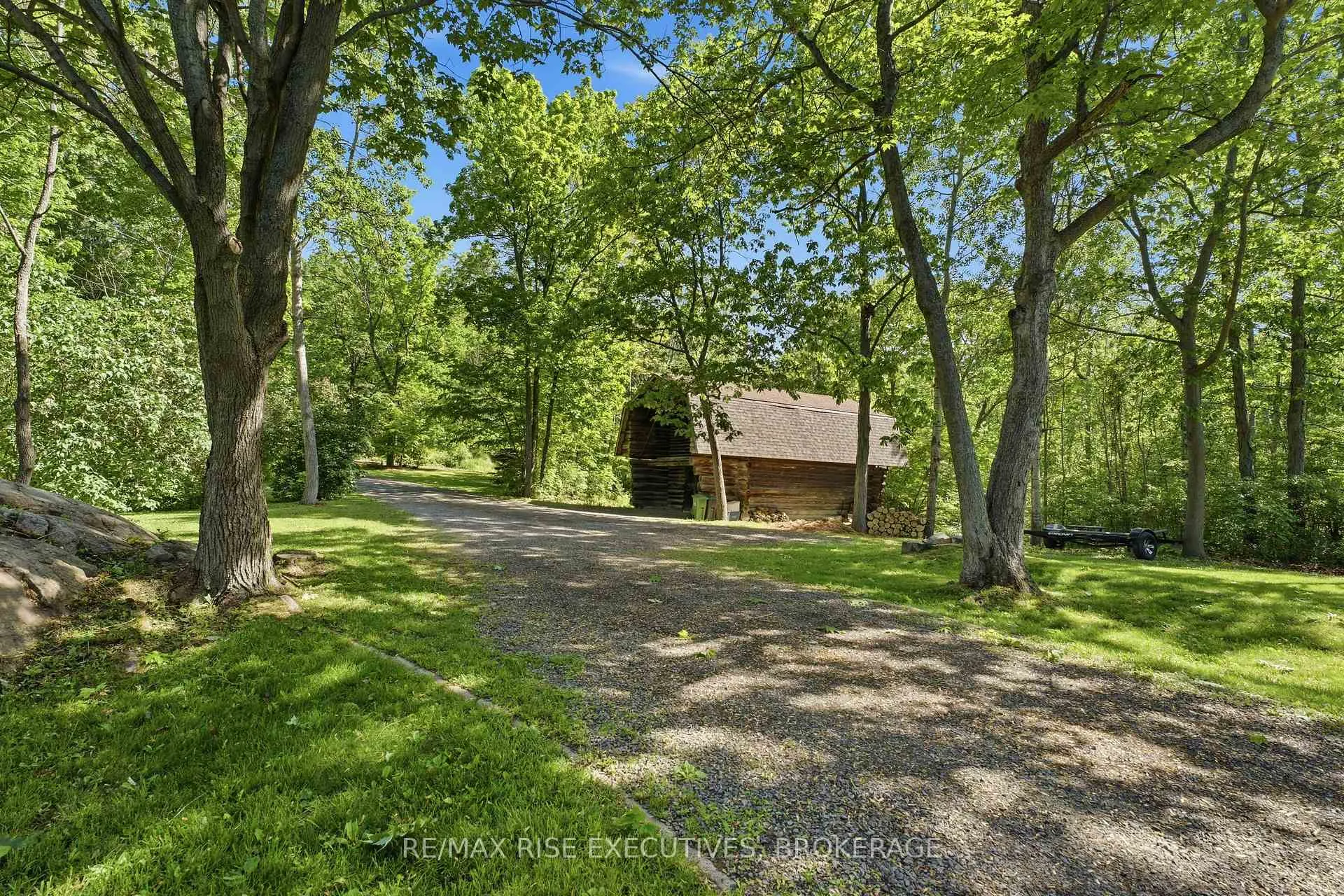 Photo 37 of 1520 Shore Road, Kingston, City North of 401 — HOMEH