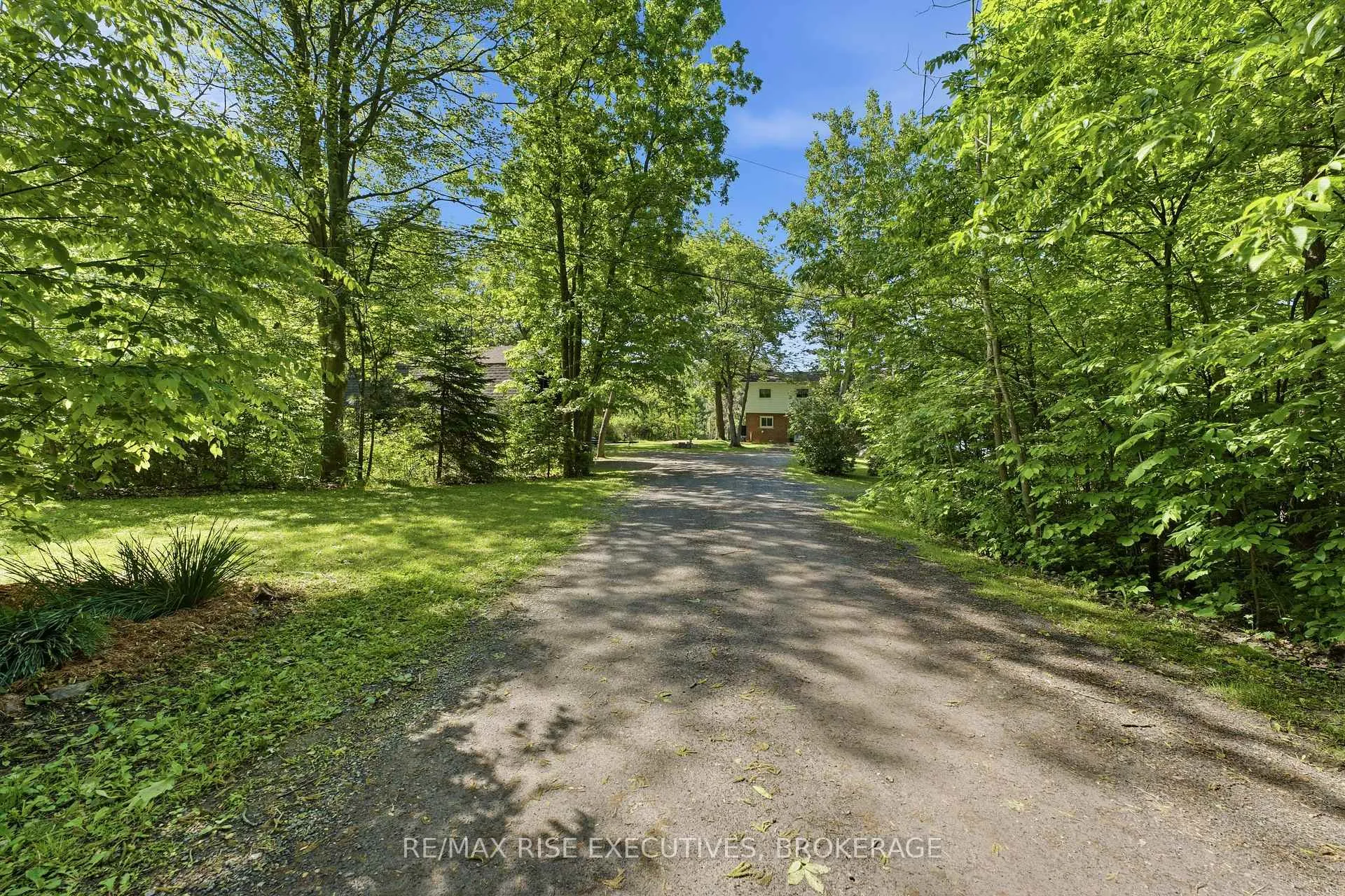 Photo 39 of 1520 Shore Road, Kingston, City North of 401 — HOMEH