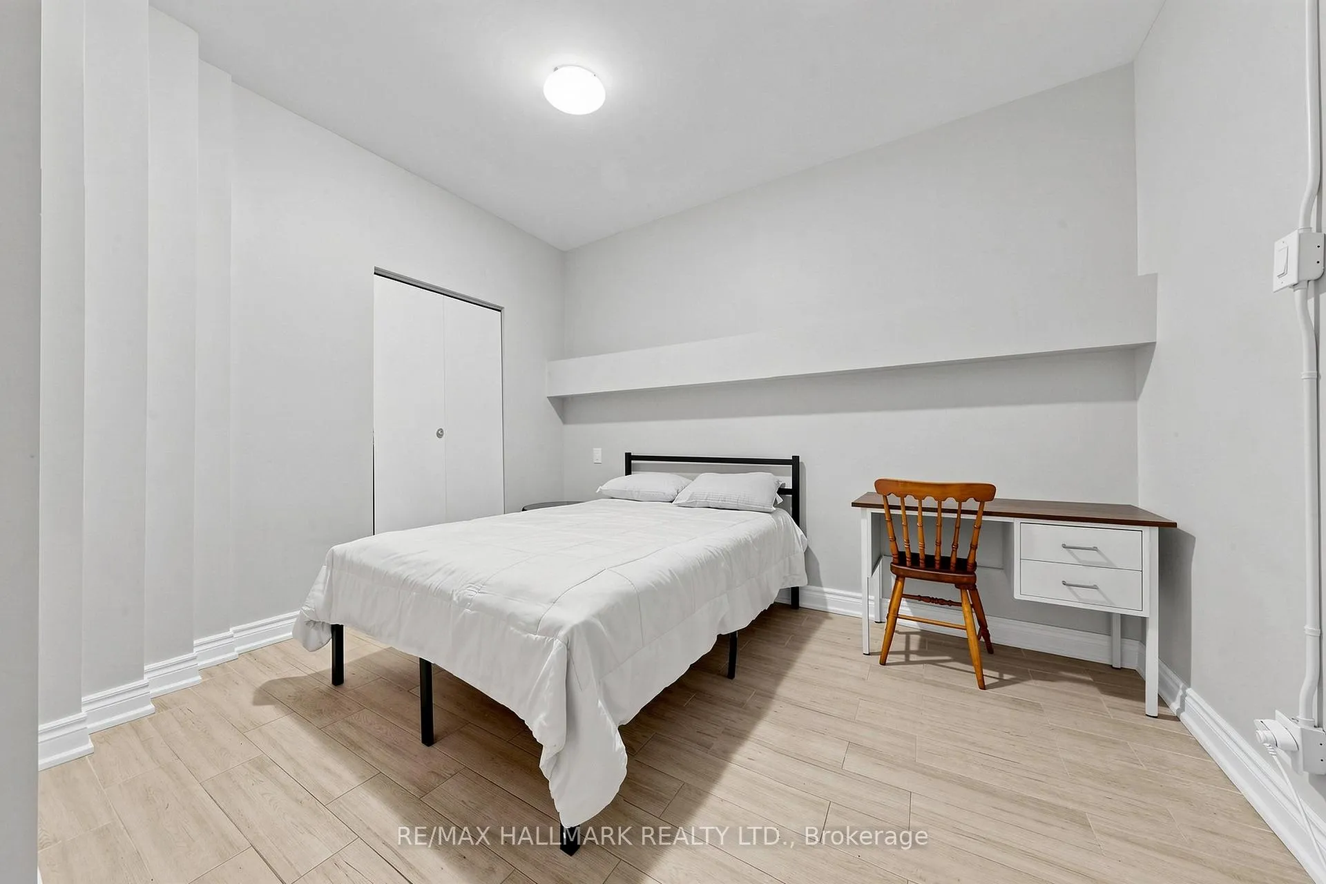 Photo 11 of 856B Millwood Road, Toronto, Leaside — HOMEH