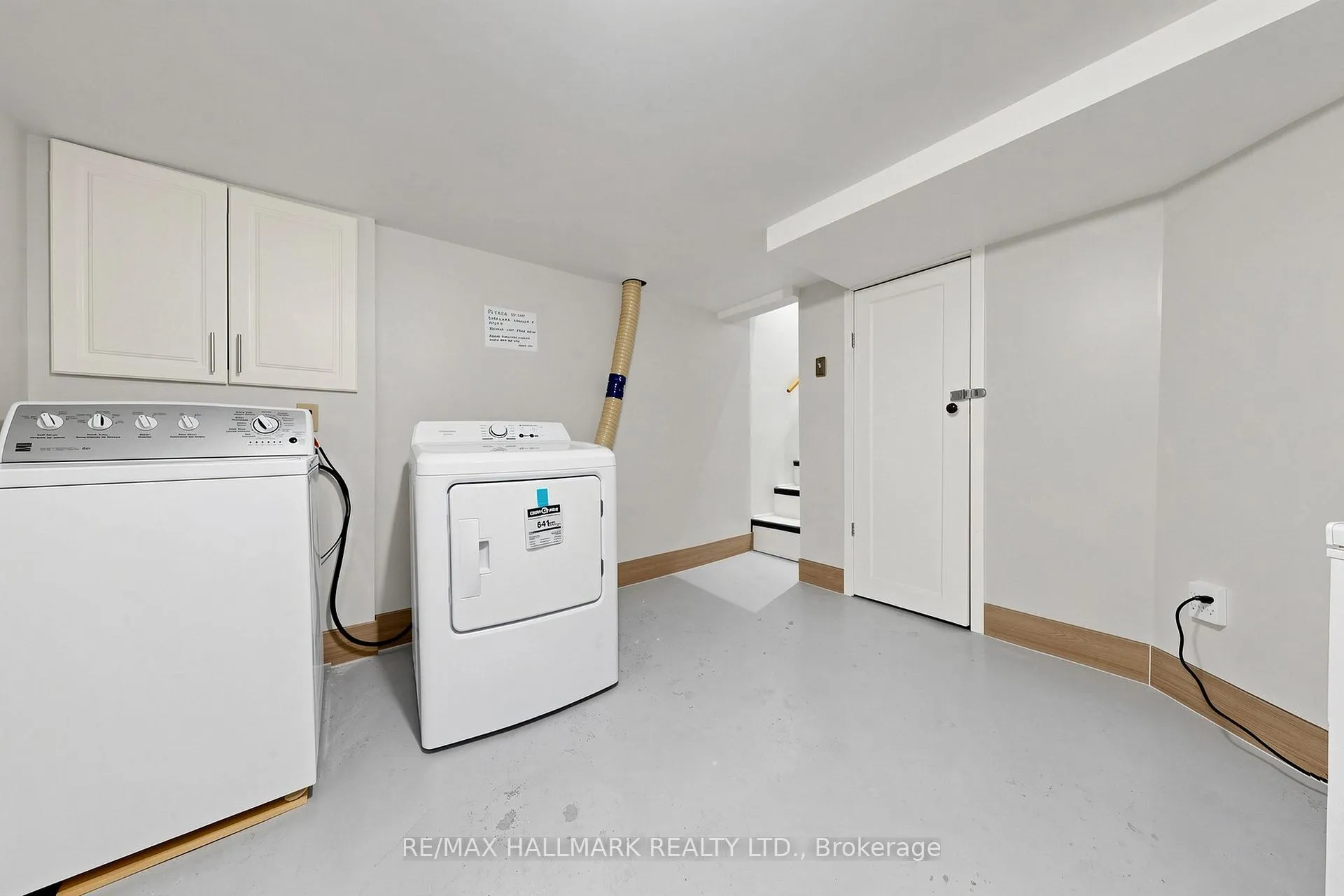 Photo 26 of 856B Millwood Road, Toronto, Leaside — HOMEH