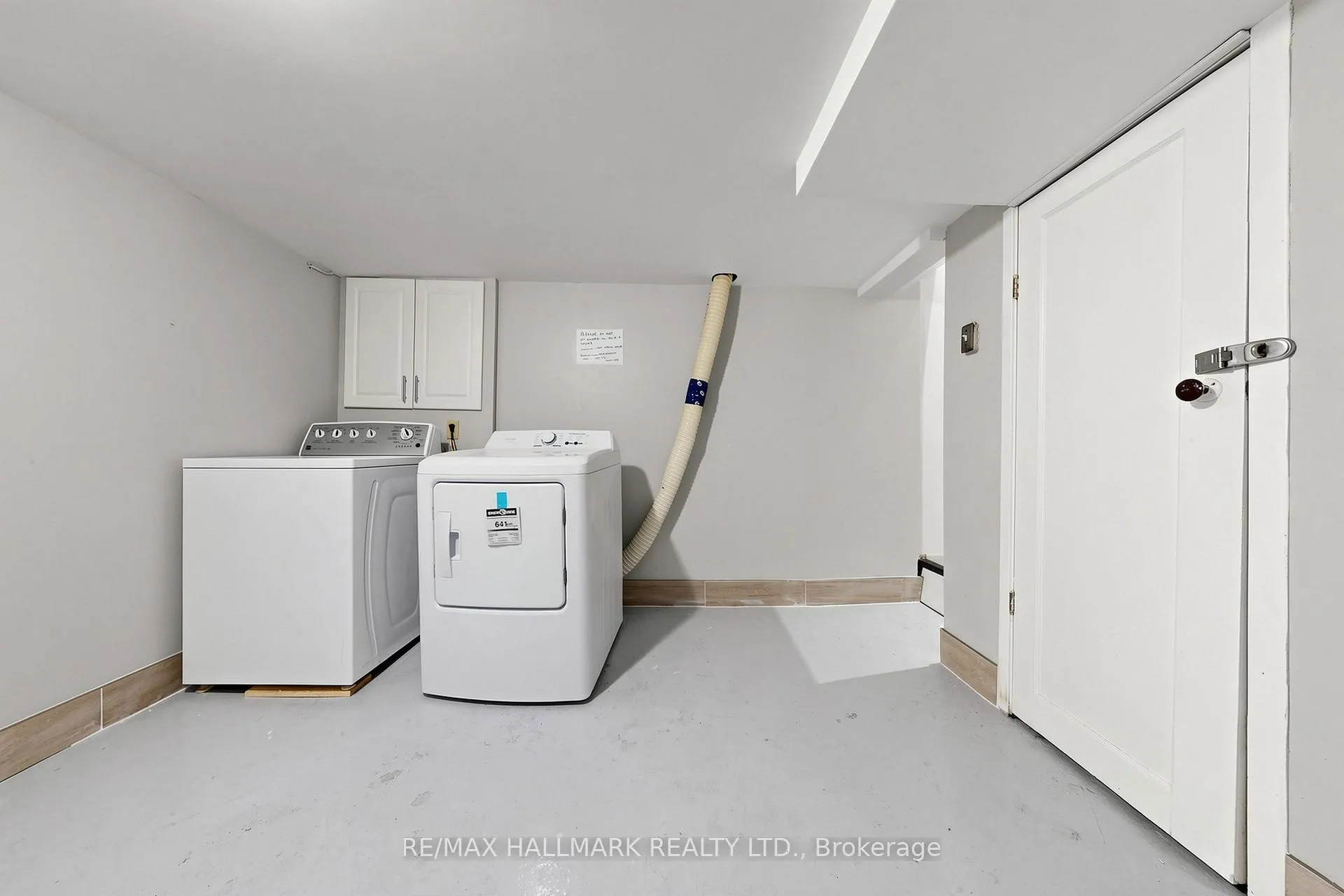 Photo 28 of 856B Millwood Road, Toronto, Leaside — HOMEH