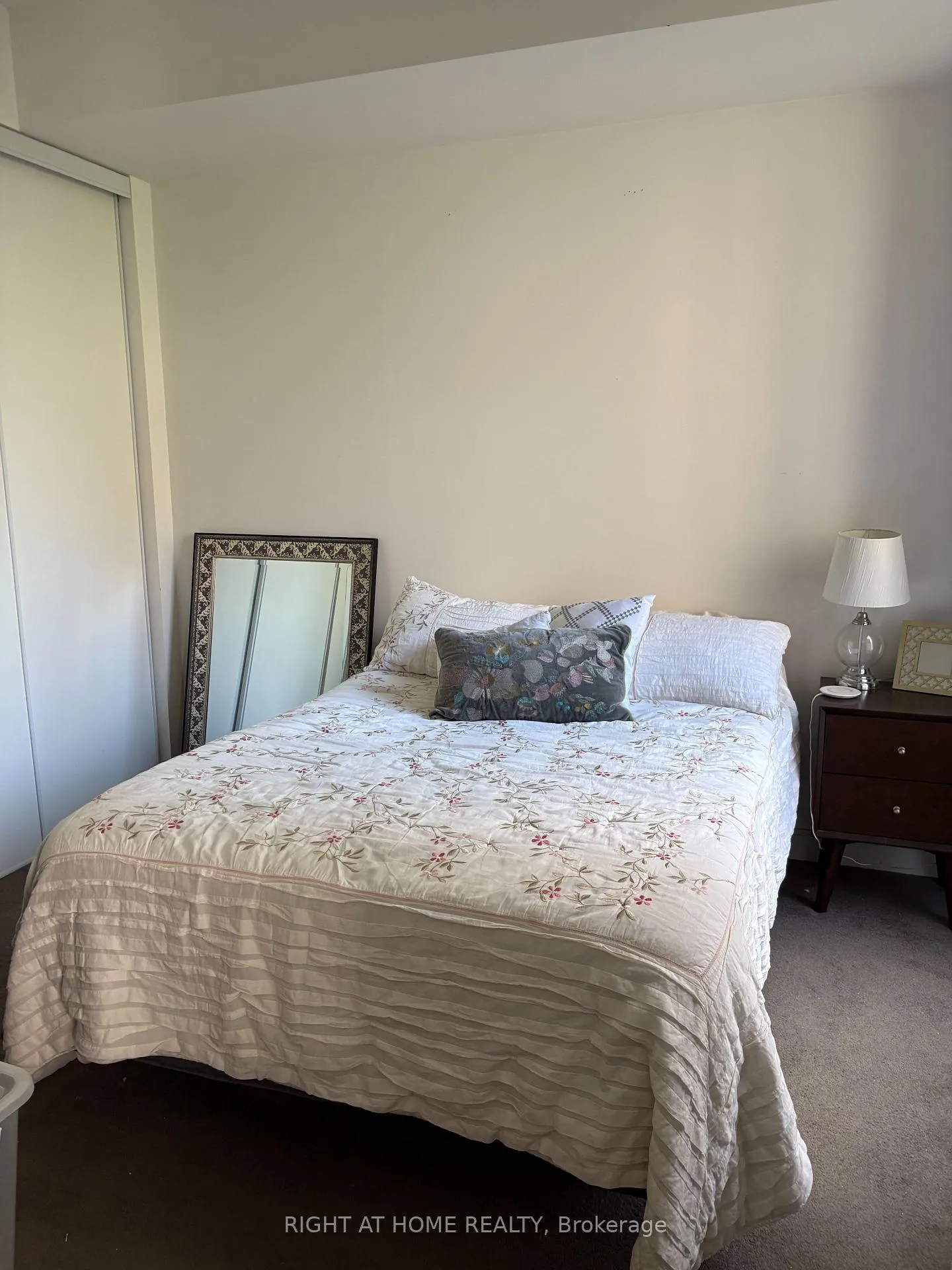 Photo 15 of Unit 412, 21 Scollard Street, Toronto, The Annex — HOMEH
