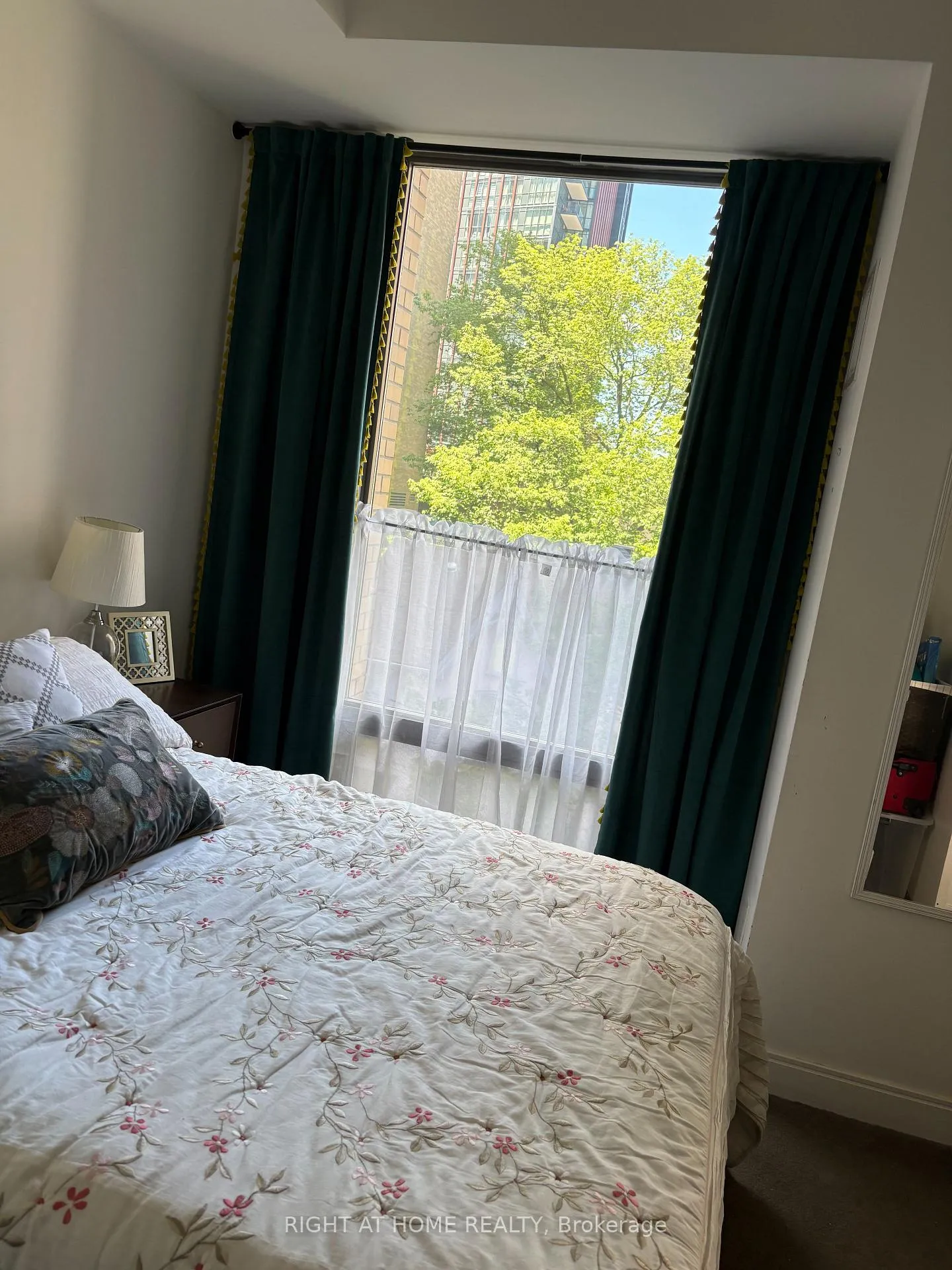 Photo 16 of Unit 412, 21 Scollard Street, Toronto, The Annex — HOMEH