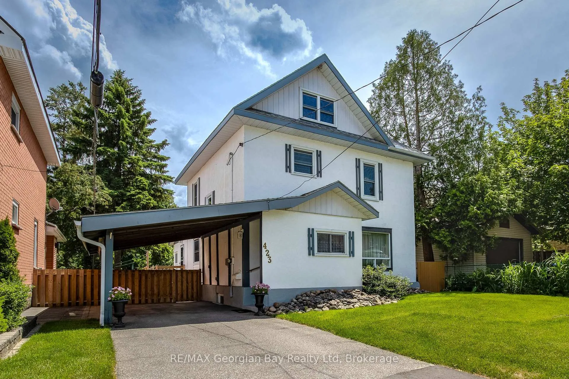 Photo 1 of 423 Ellen Street, Midland — HOMEH