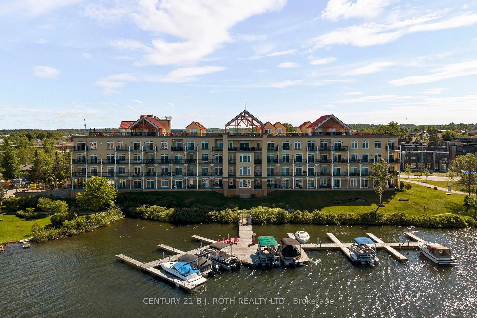 Photo 2 of Unit 313, 140 Cedar Island Road, Orillia — HOMEH