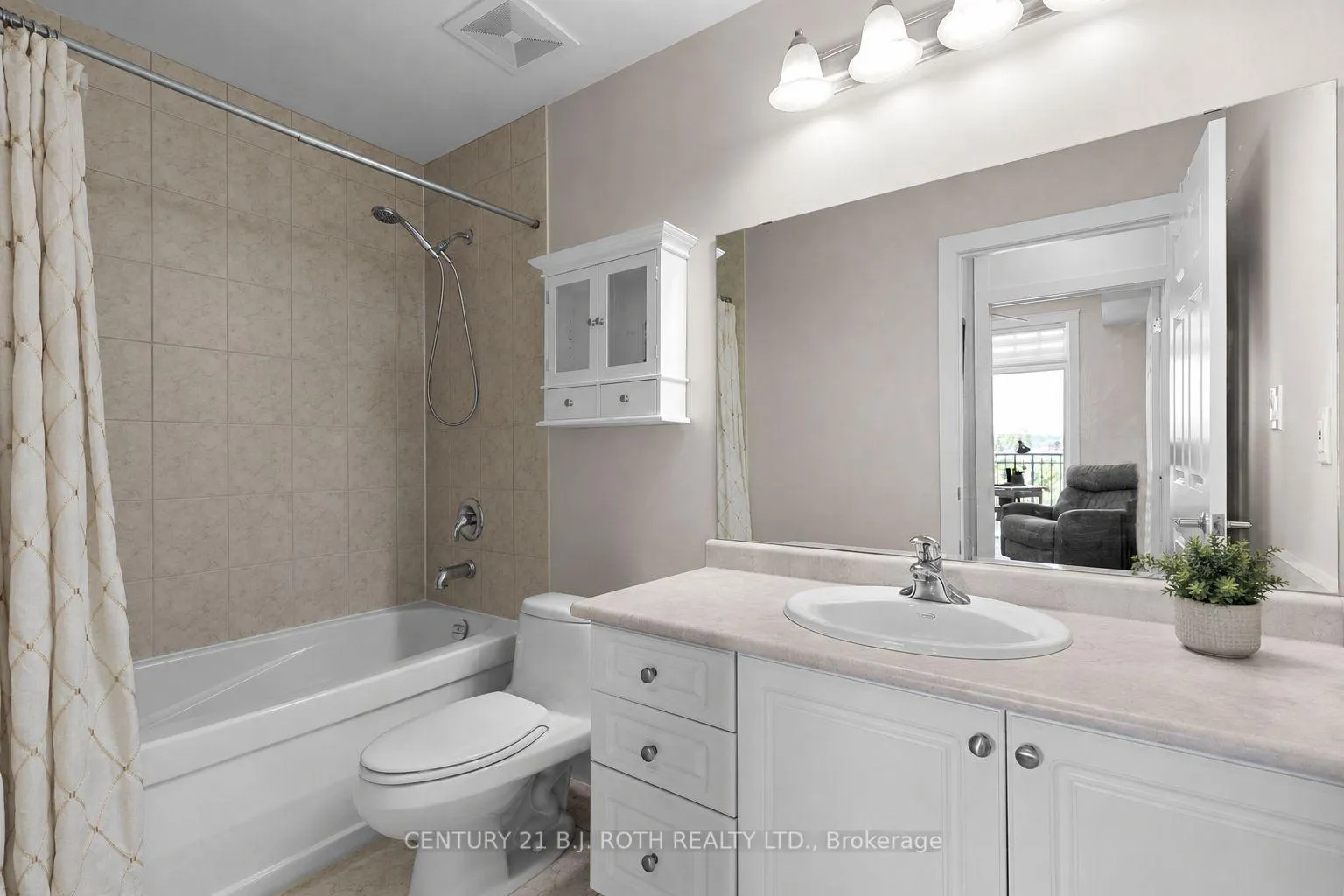 Photo 14 of Unit 313, 140 Cedar Island Road, Orillia — HOMEH