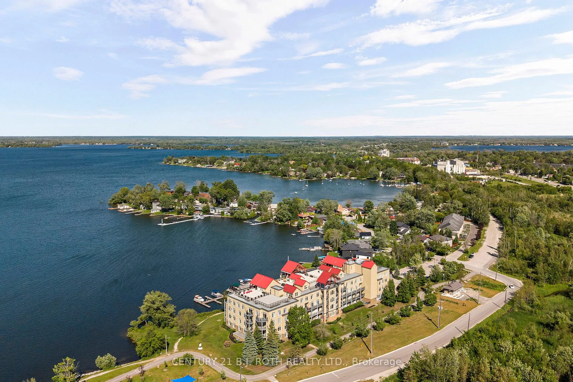 Photo 31 of Unit 313, 140 Cedar Island Road, Orillia — HOMEH