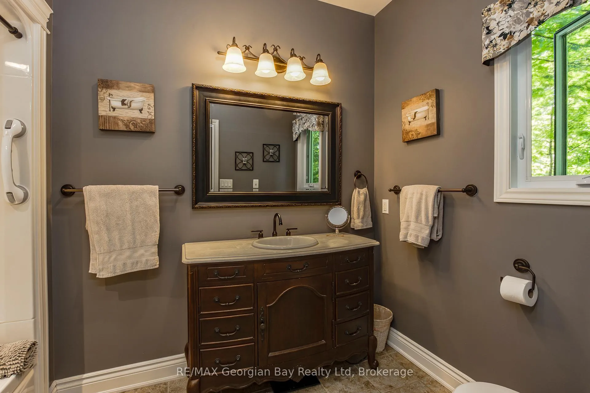 Photo 21 of 390 Puddicombe Road, Midland — HOMEH
