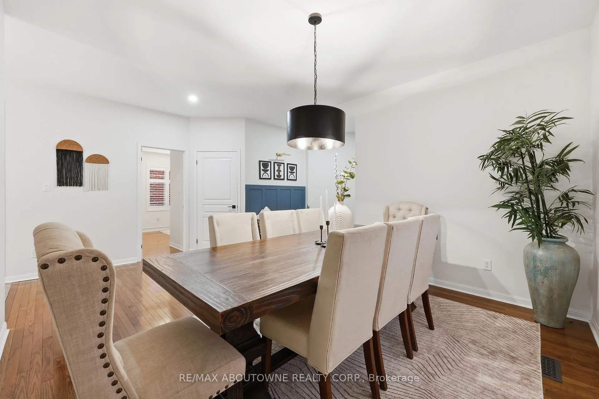 Photo 12 of 2202 Brookhaven Crescent, Oakville, Westmount — HOMEH