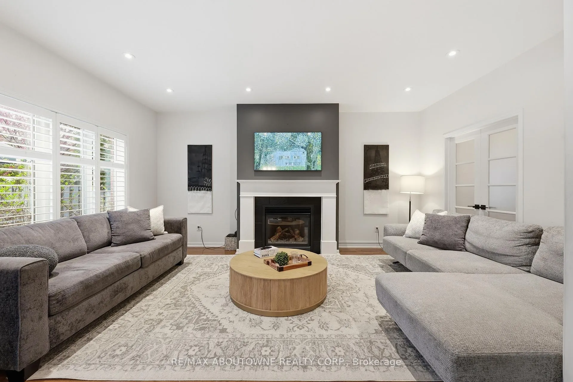 Photo 18 of 2202 Brookhaven Crescent, Oakville, Westmount — HOMEH
