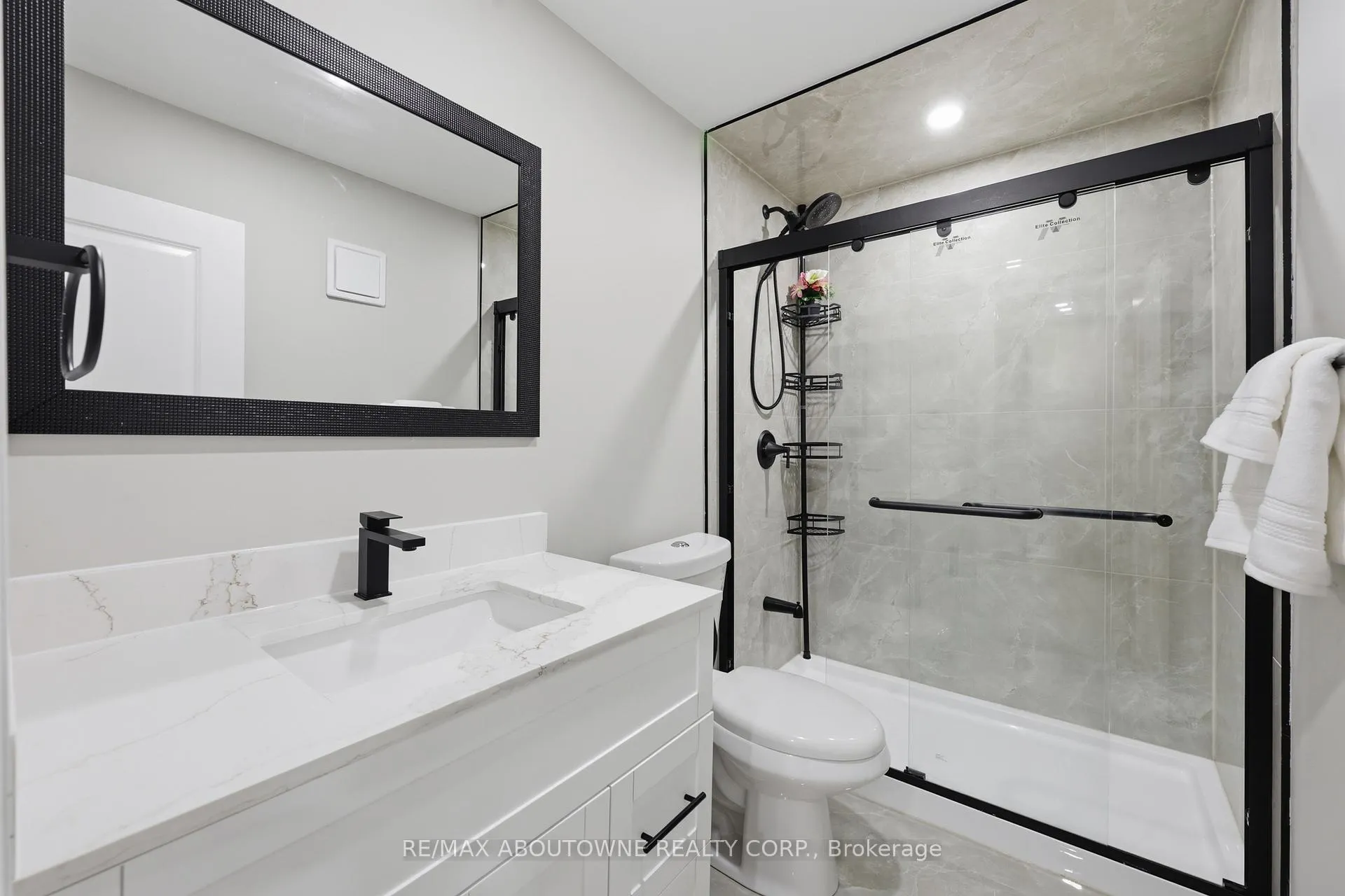 Photo 41 of 2202 Brookhaven Crescent, Oakville, Westmount — HOMEH