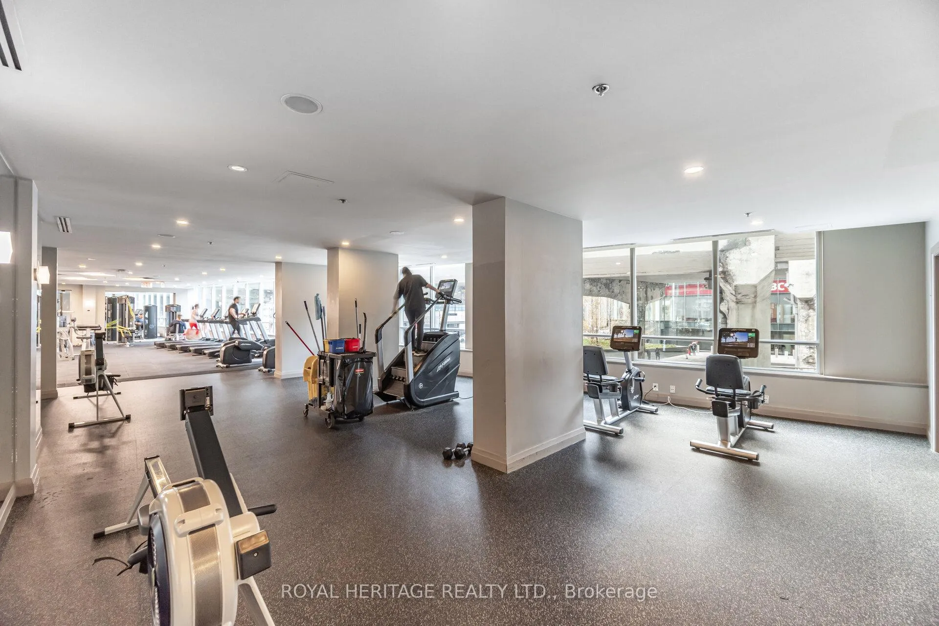 Photo 7 of Unit 611, 12 Yonge Street, Toronto, Waterfront Communities — HOMEH