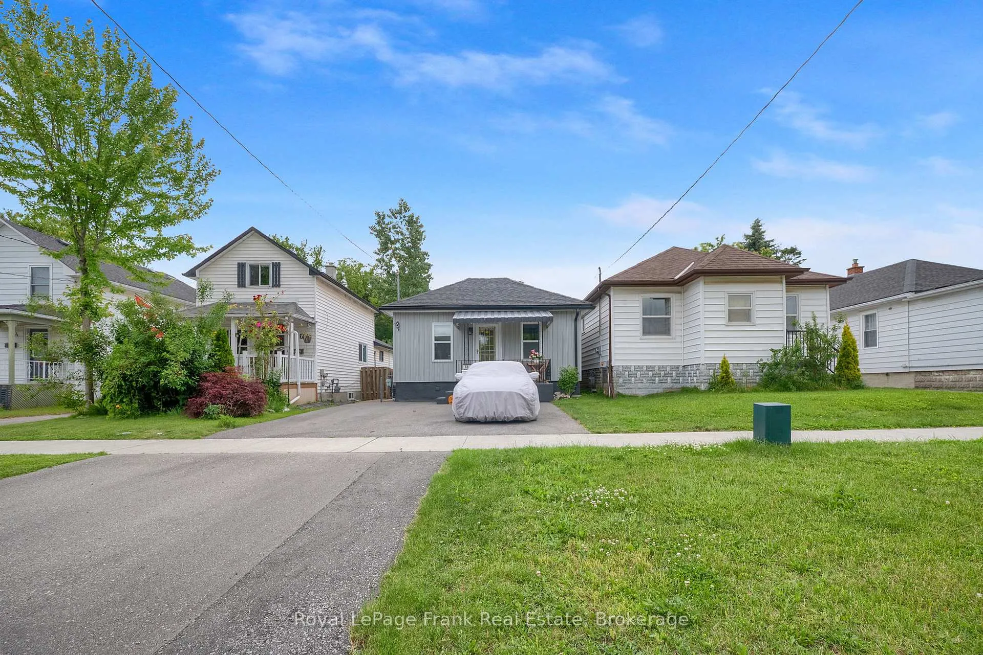 Photo 2 of 68 Grenfell Street, Oshawa, Vanier — HOMEH