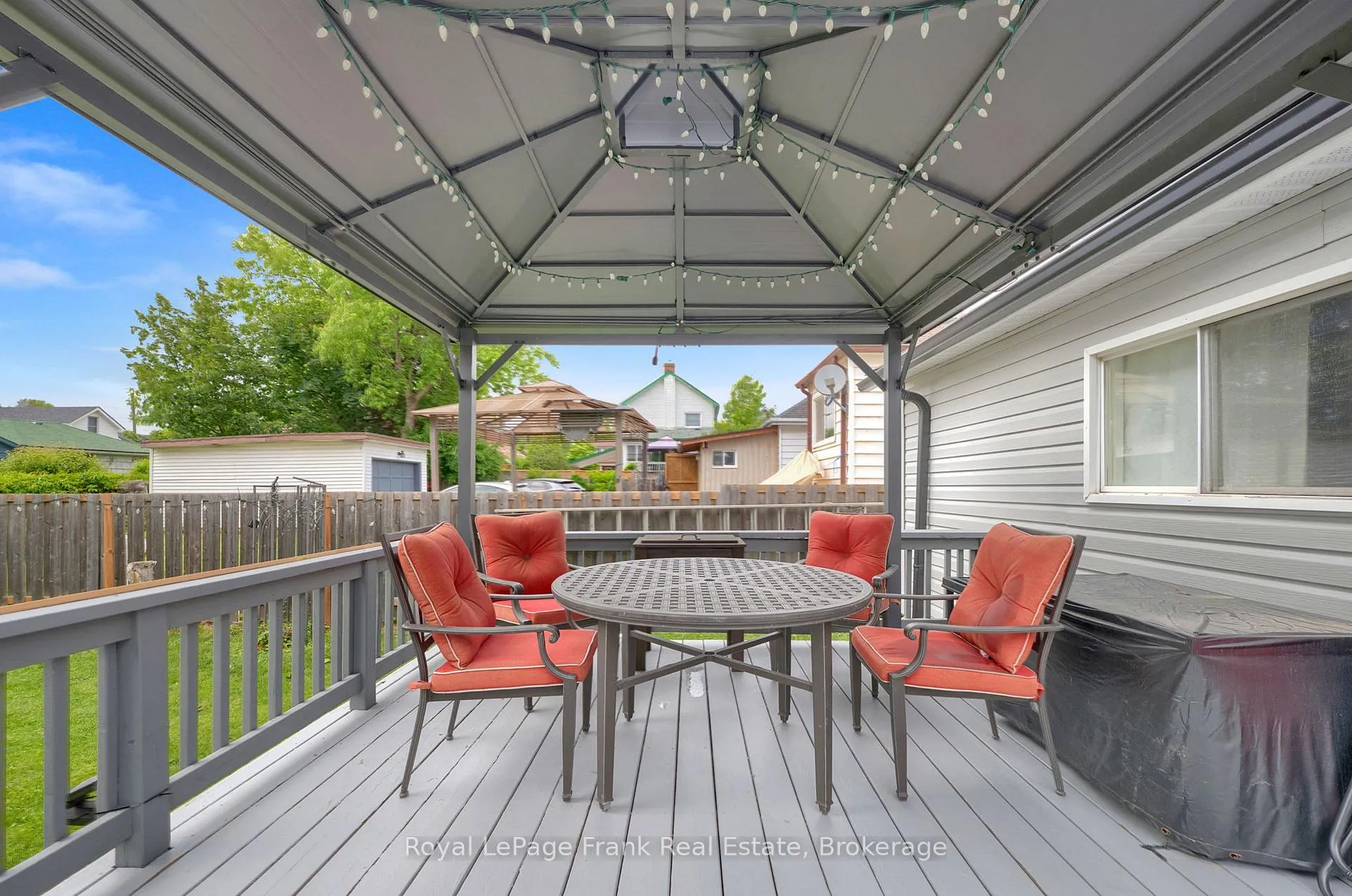 Photo 16 of 68 Grenfell Street, Oshawa, Vanier — HOMEH