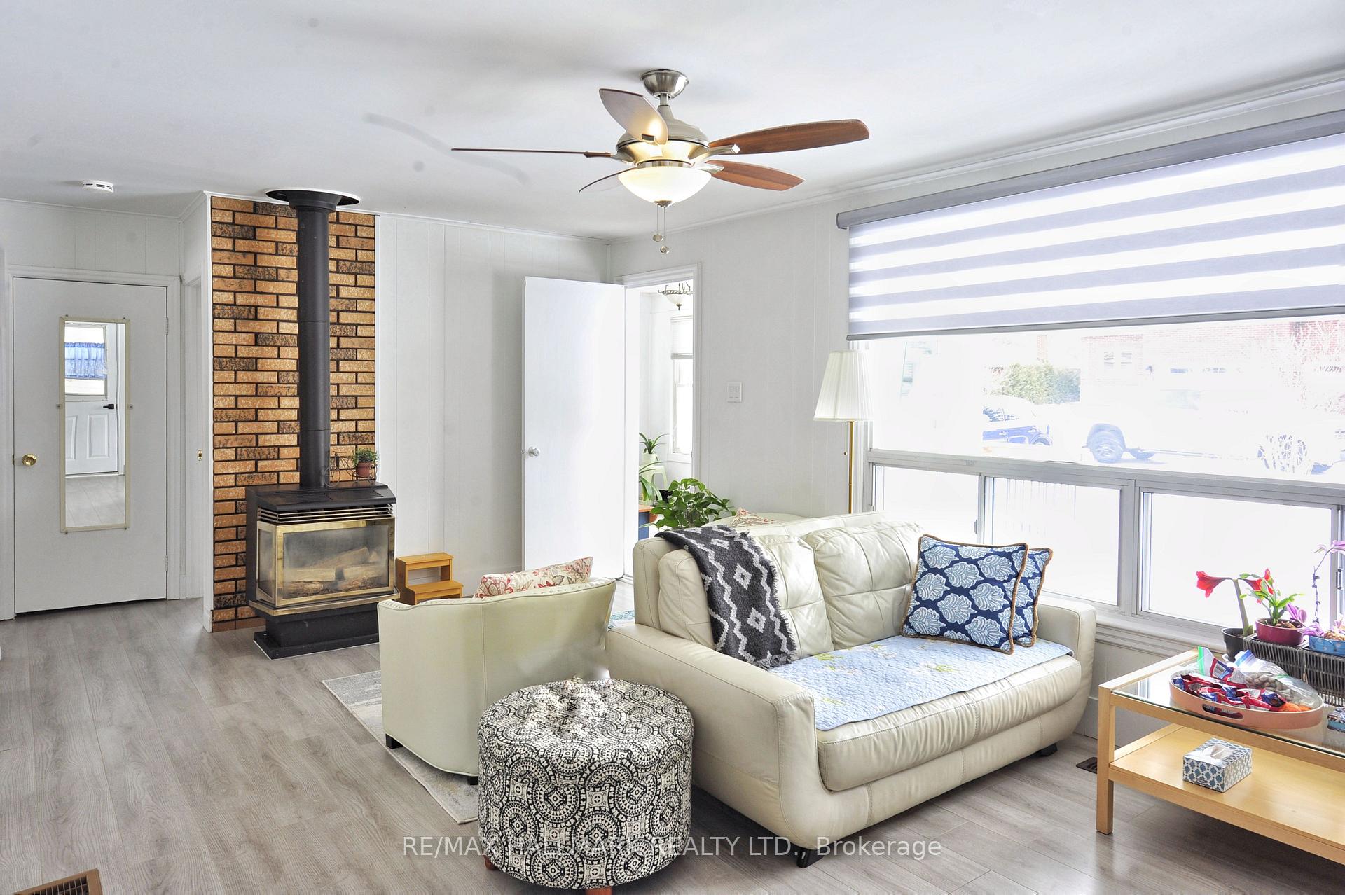 Photo 2 of 262 Rayners Road, Georgina, Keswick North — HOMEH