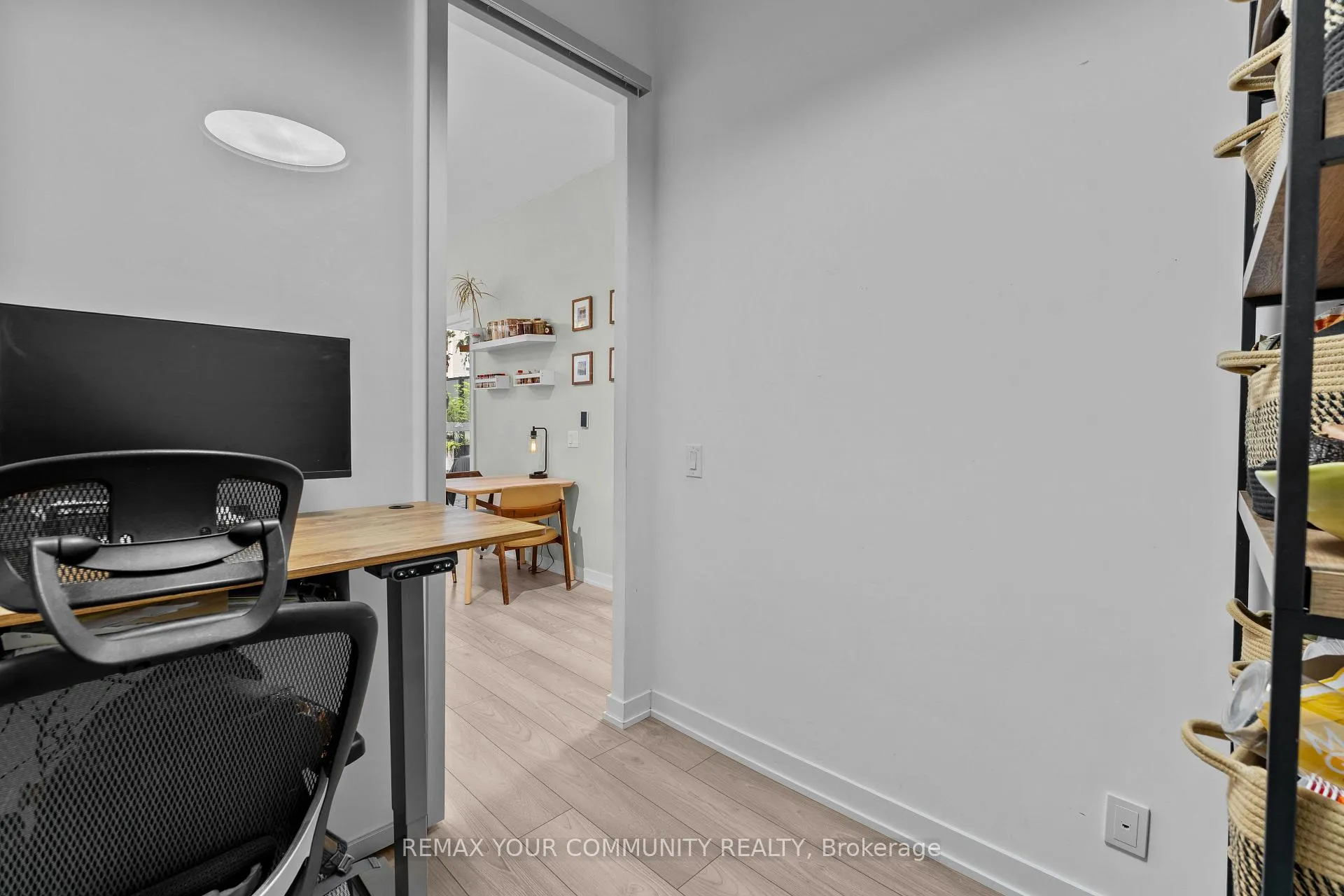 Photo 11 of Unit 201, 609 Avenue Road, Toronto, Yonge-St. Clair — HOMEH