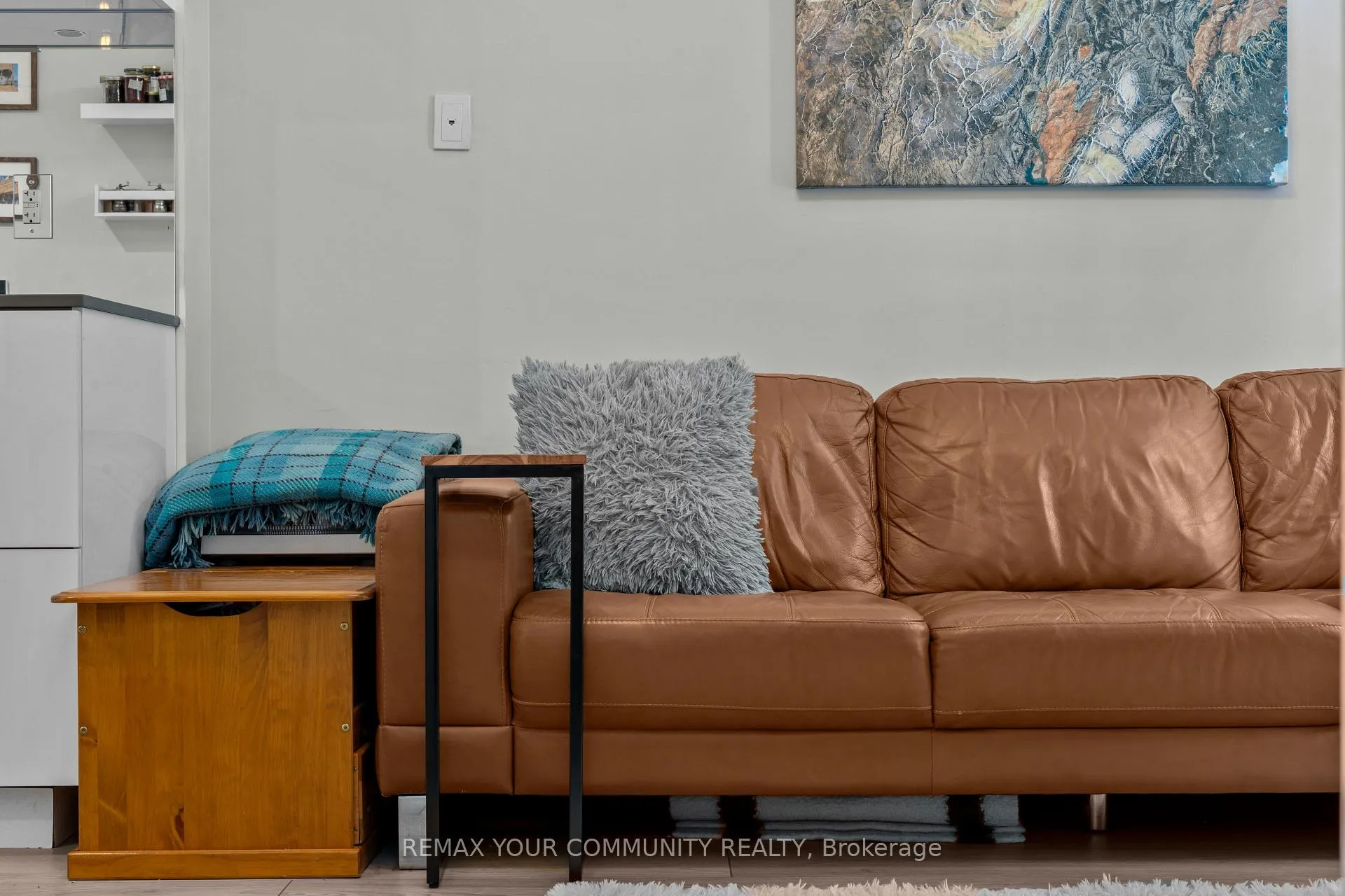 Photo 15 of Unit 201, 609 Avenue Road, Toronto, Yonge-St. Clair — HOMEH