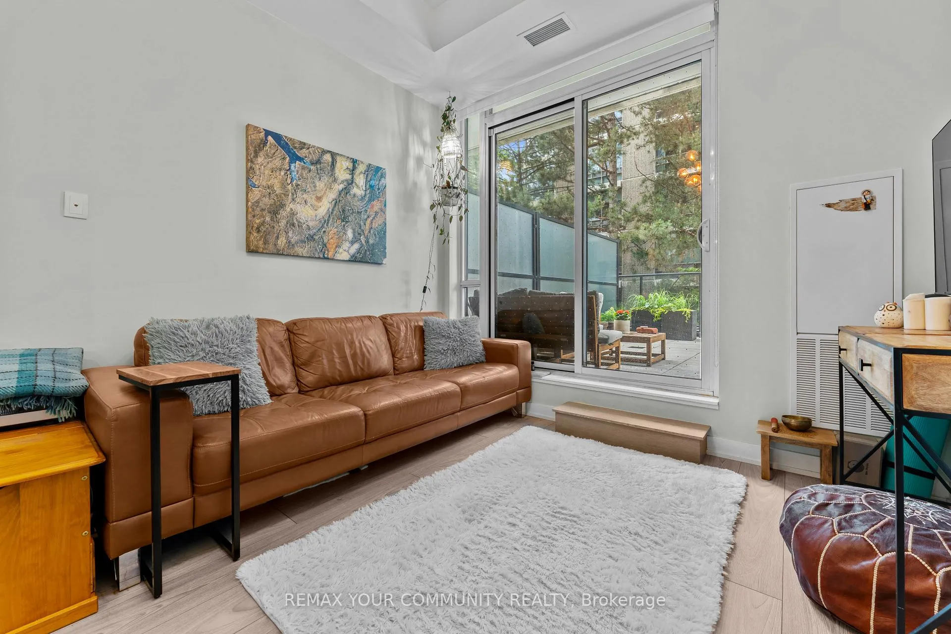 Photo 16 of Unit 201, 609 Avenue Road, Toronto, Yonge-St. Clair — HOMEH