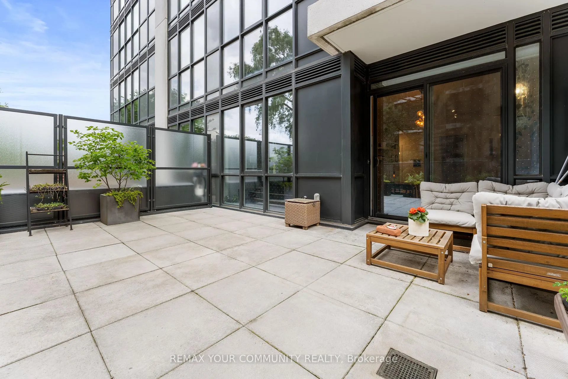 Photo 29 of Unit 201, 609 Avenue Road, Toronto, Yonge-St. Clair — HOMEH