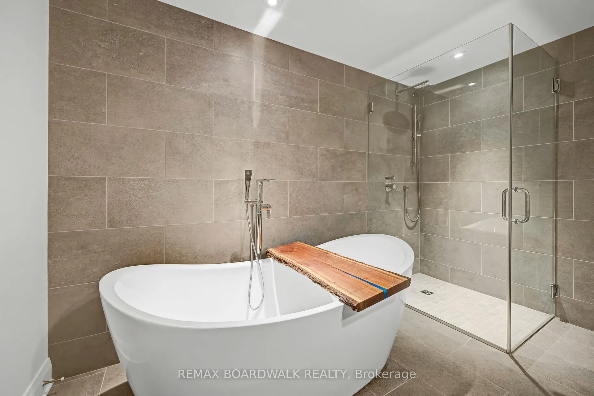 Photo 24 of 205 Westar Farm Way, Ottawa, Remainder of Stittsville & Area — HOMEH